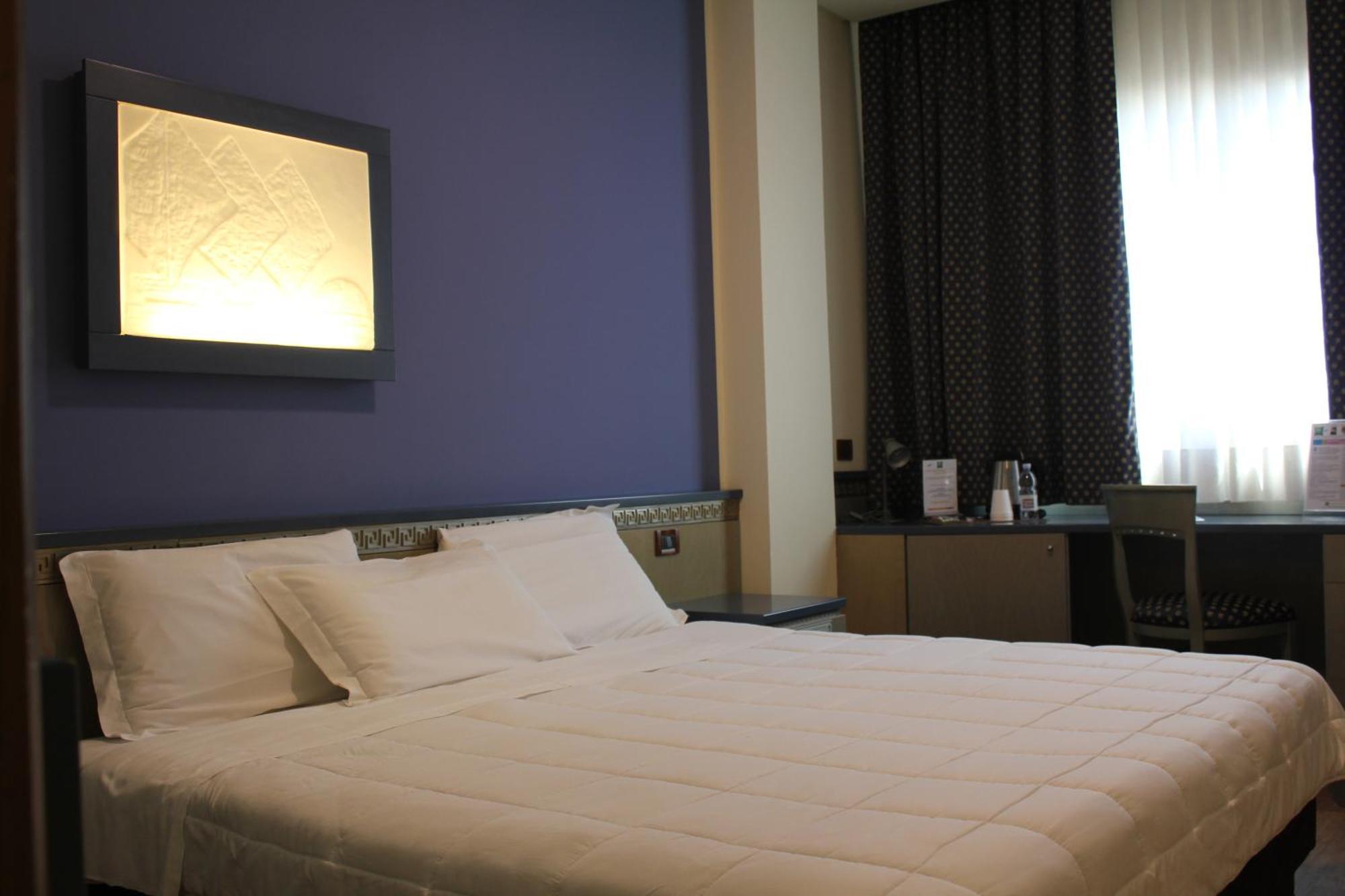 Standard Double Room,682312032:JPEG