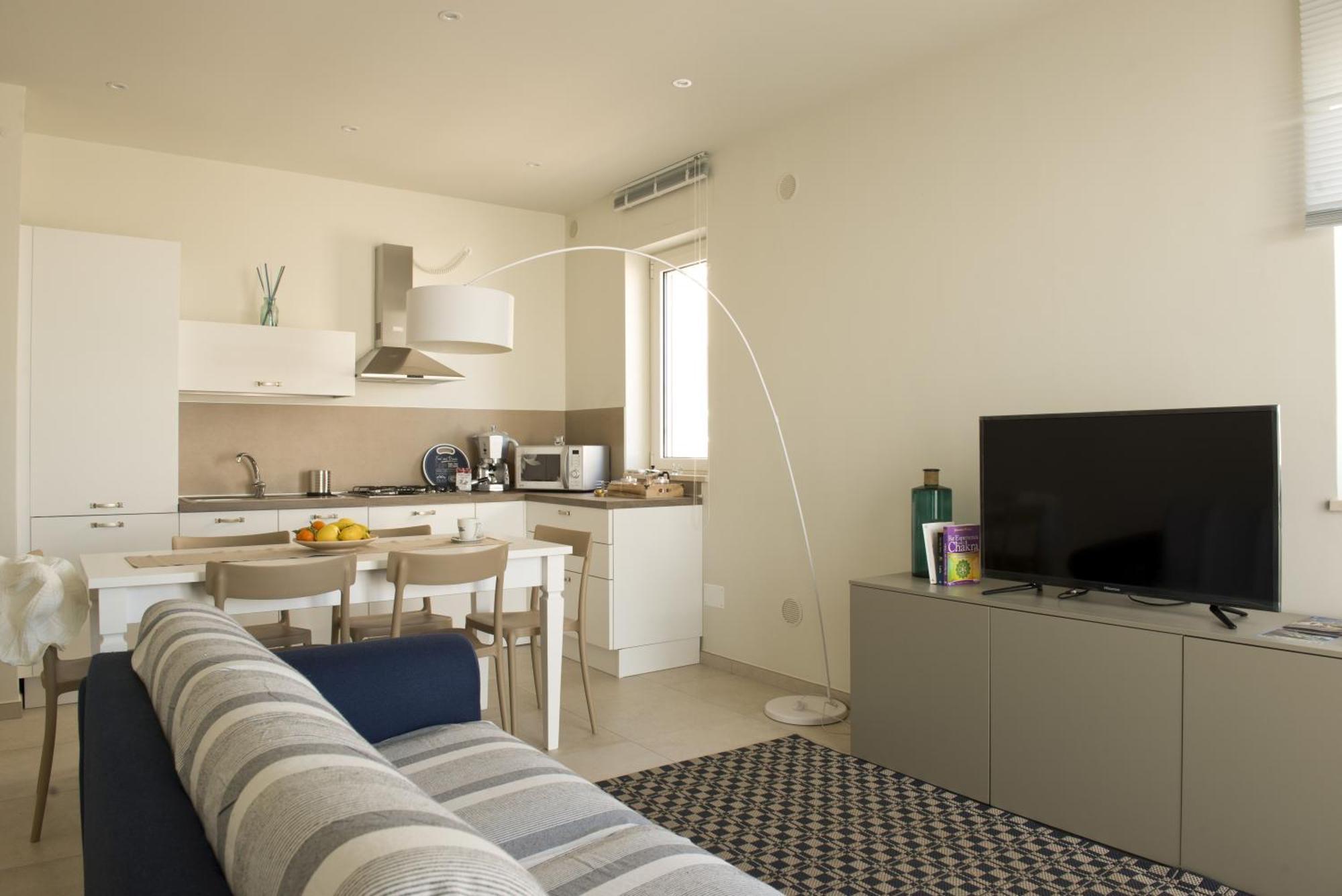 Superior Two-Bedroom Apartment,682383522:JPEG