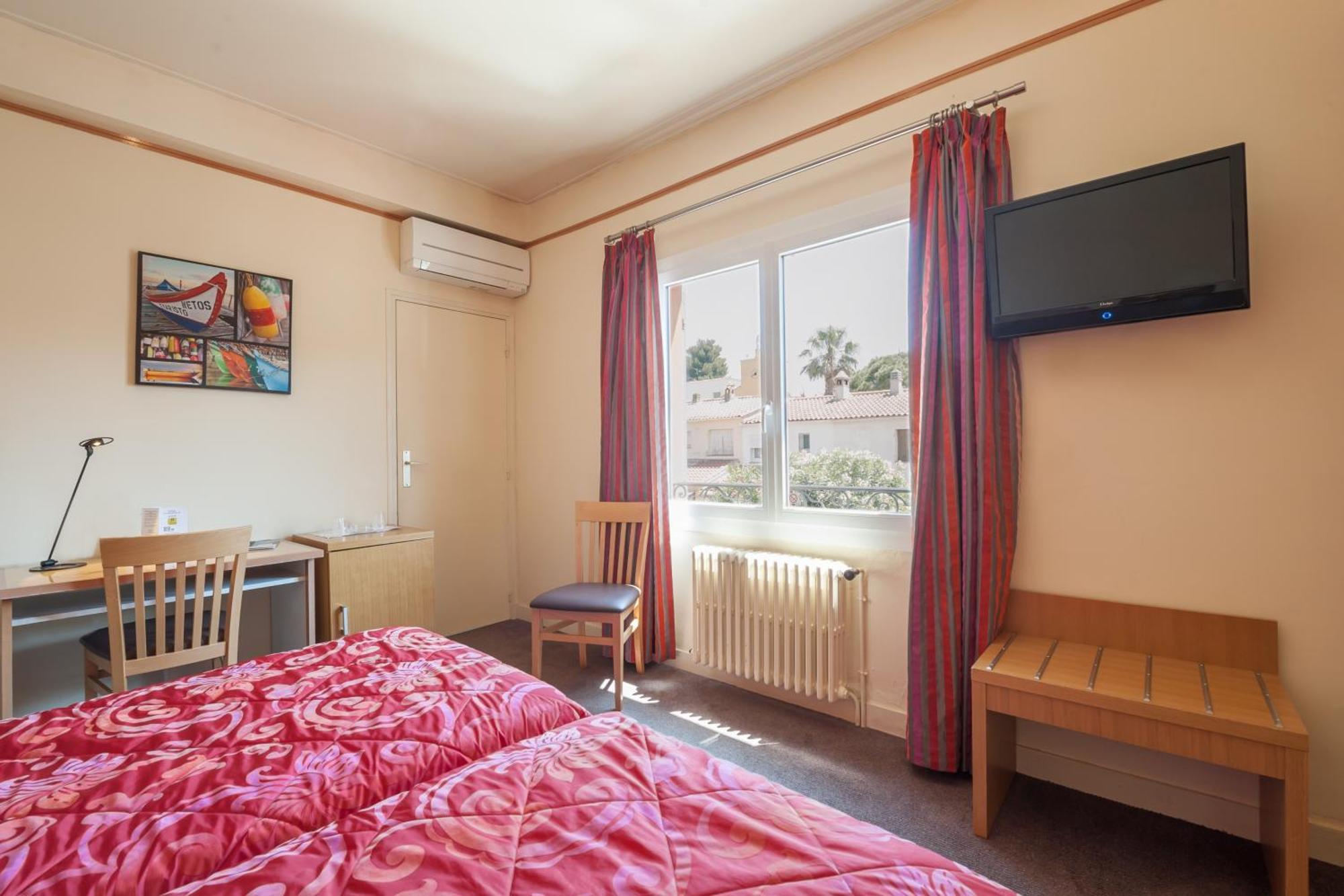 Comfort Room,682951530:JPEG