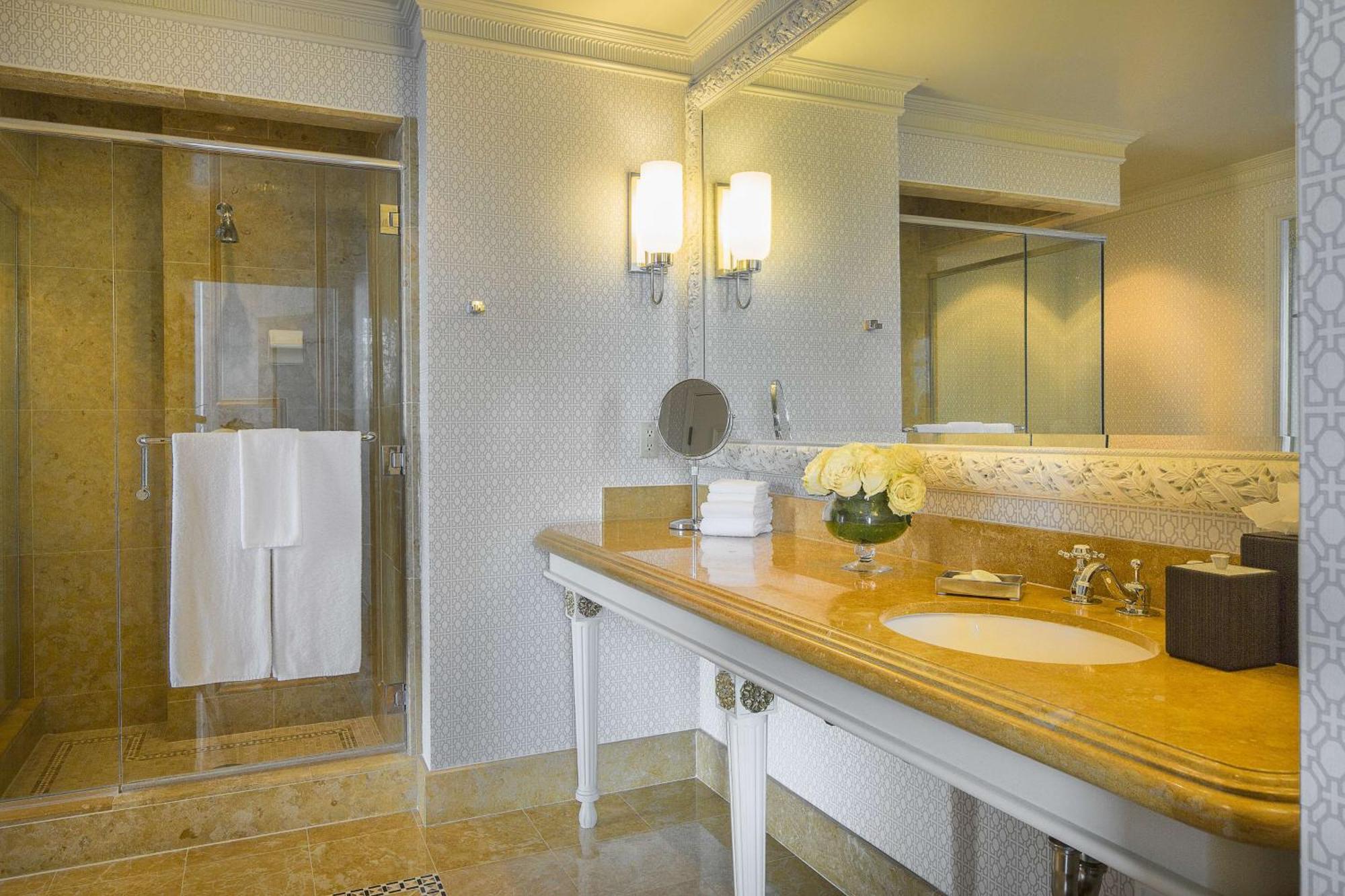 Penthouse Suite,772205386:JPEG