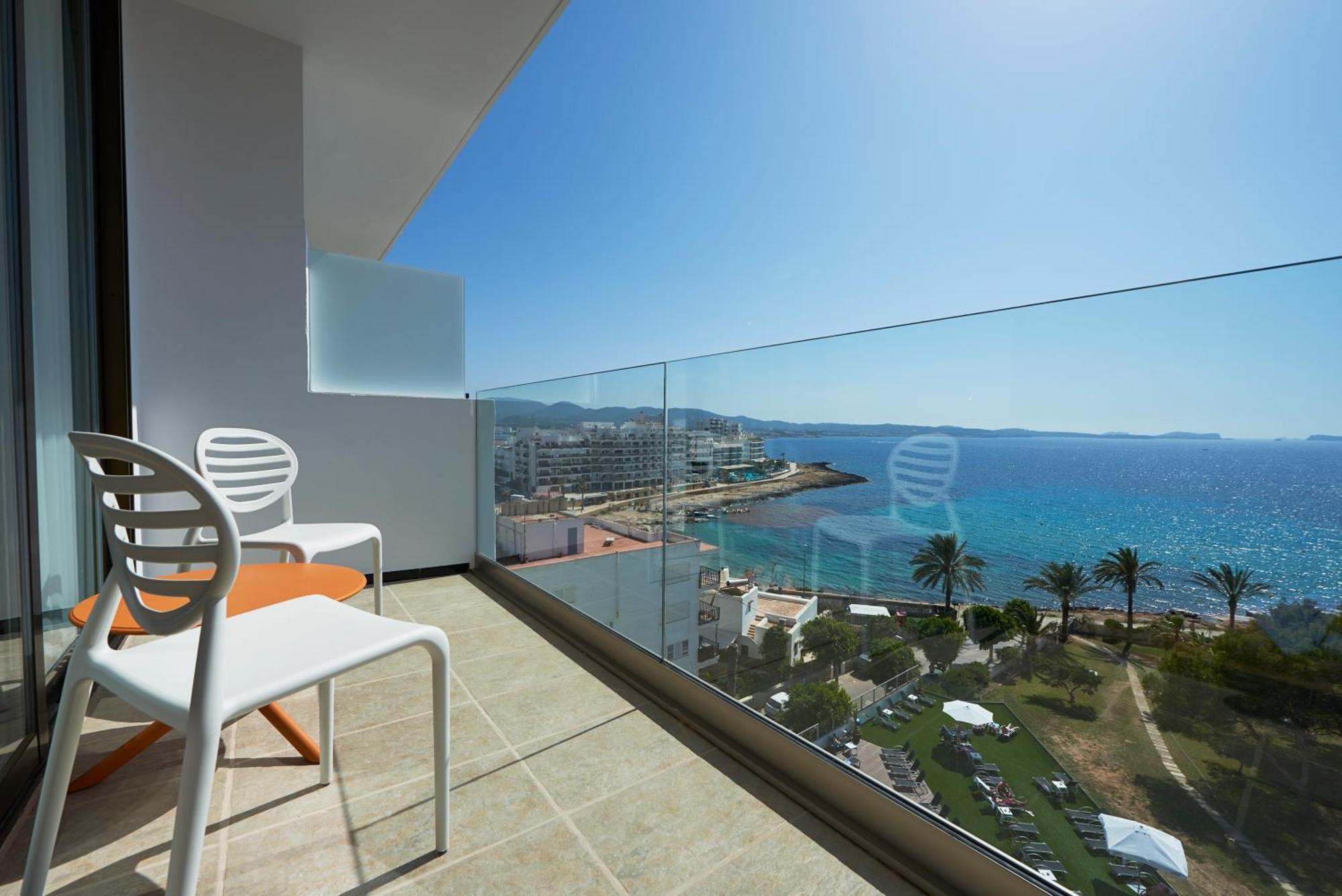 Twin Room Sea View