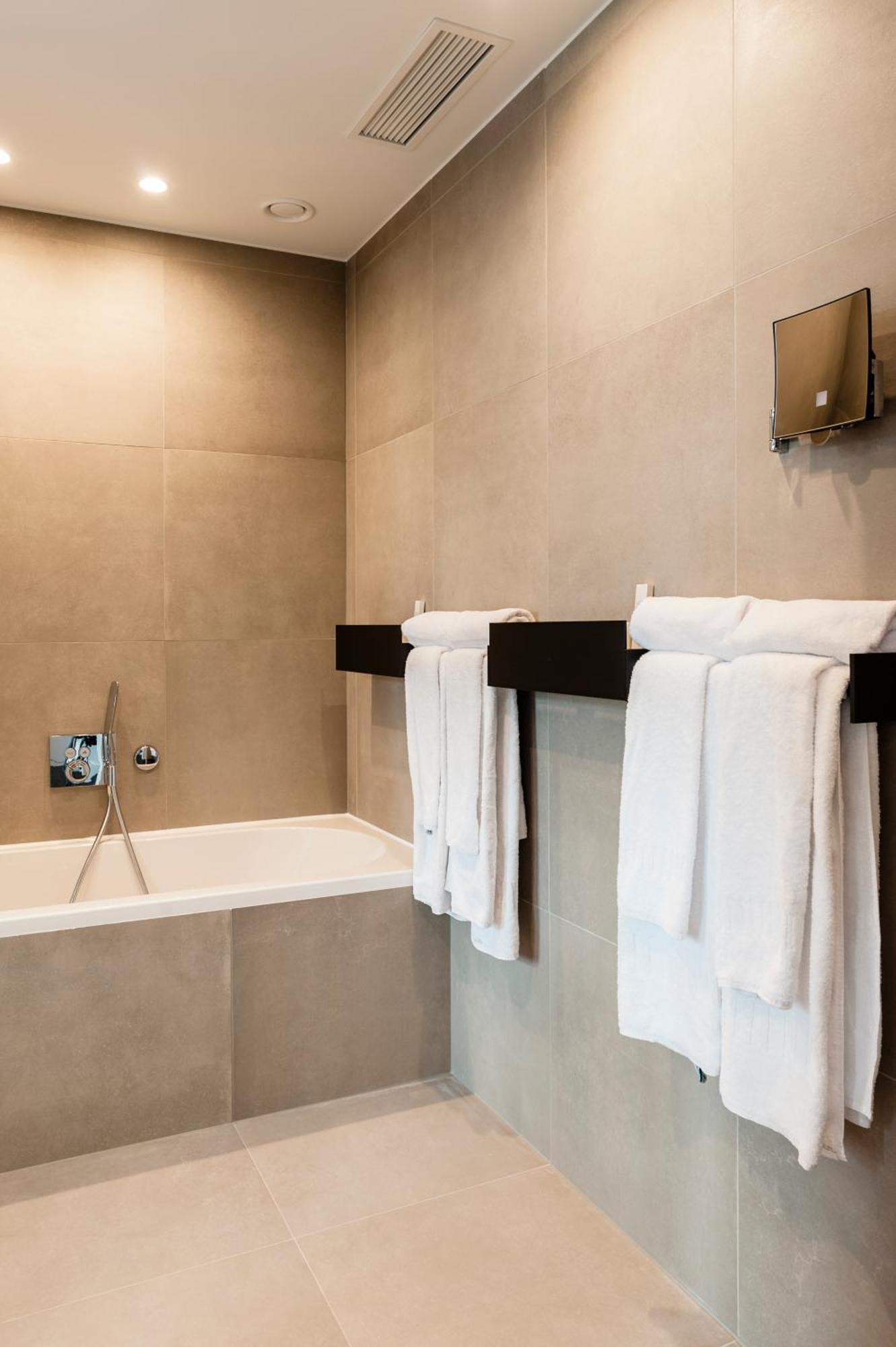 Deluxe Junior Suite