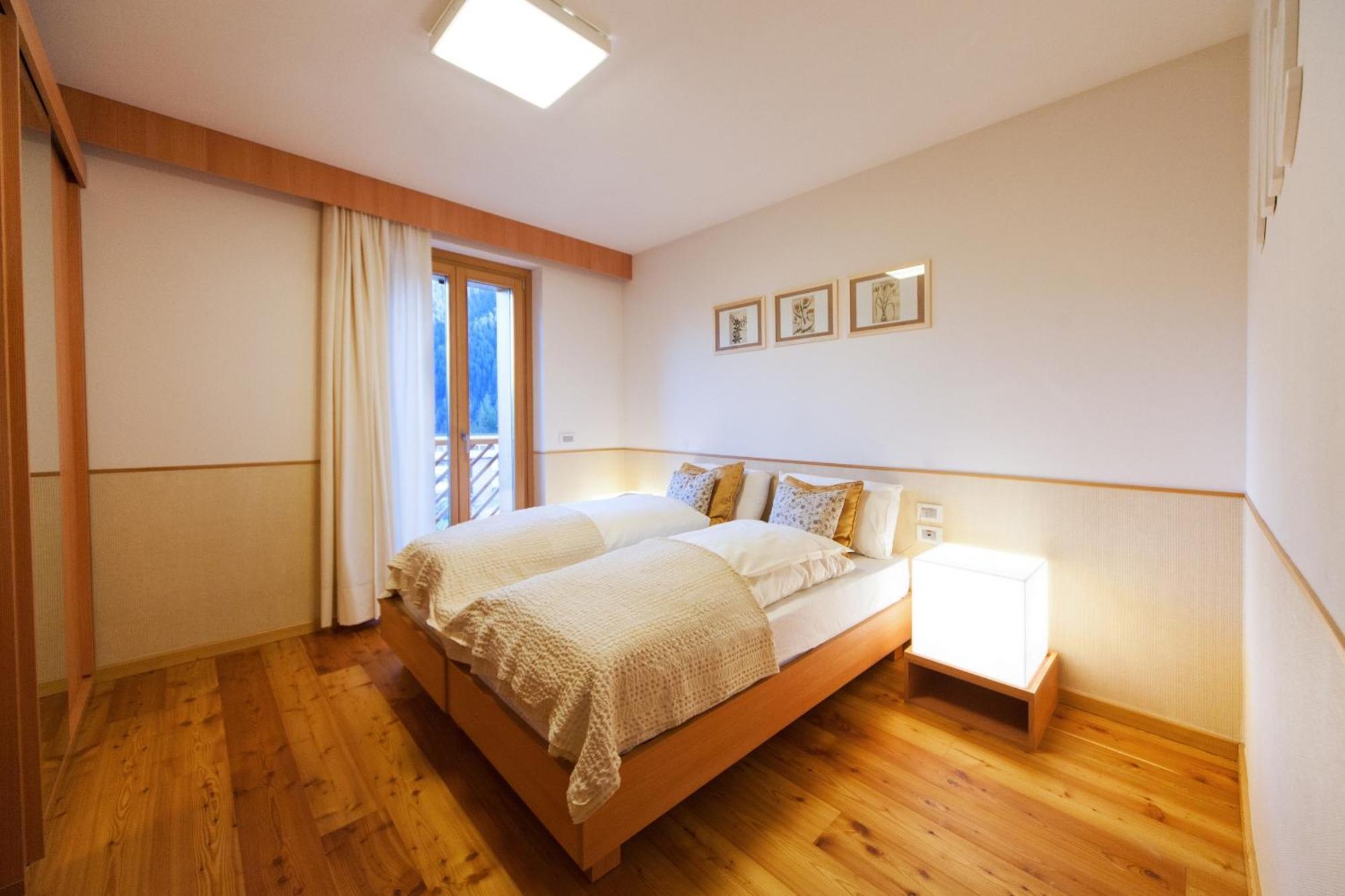 Double or Twin Room Mountain View