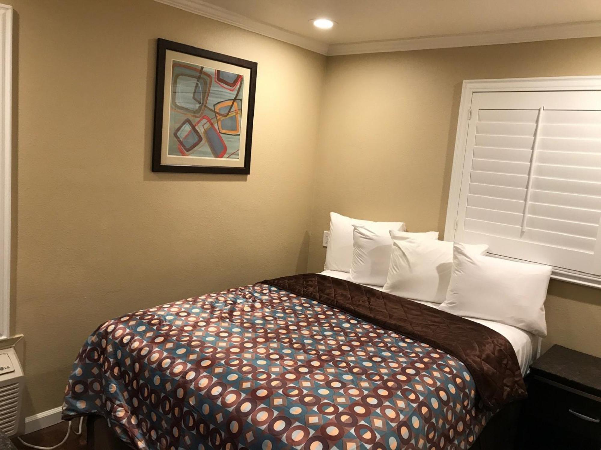 Queen Suite