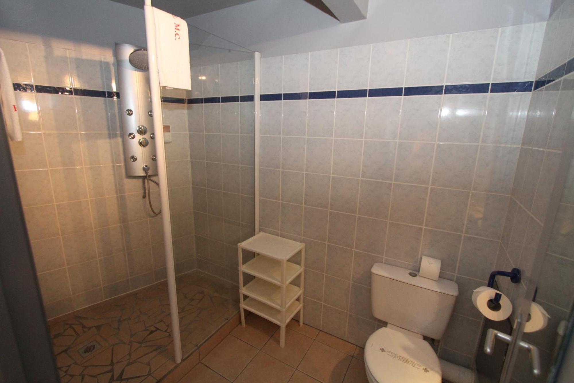 Studio VIP,930714220:JPEG