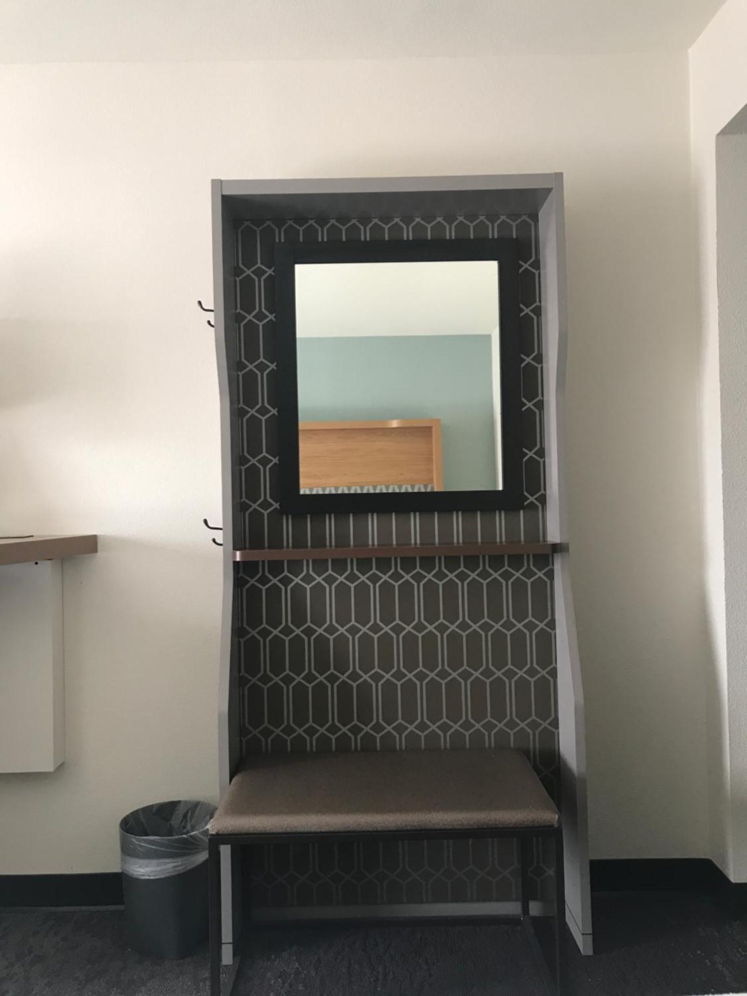 Standard King Room Sofa Bed Pool View,1705652029:JPEG