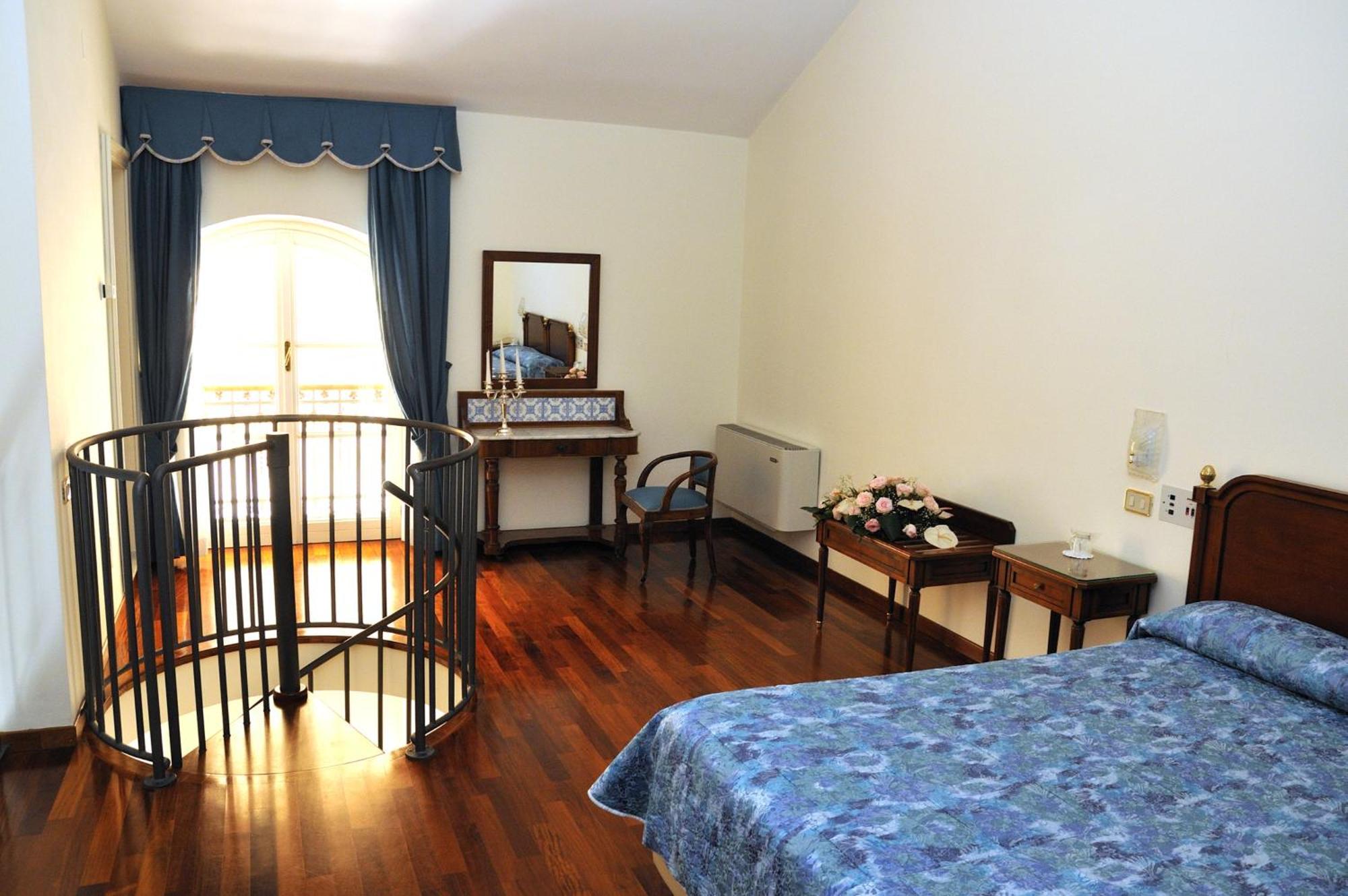Suite Split Level