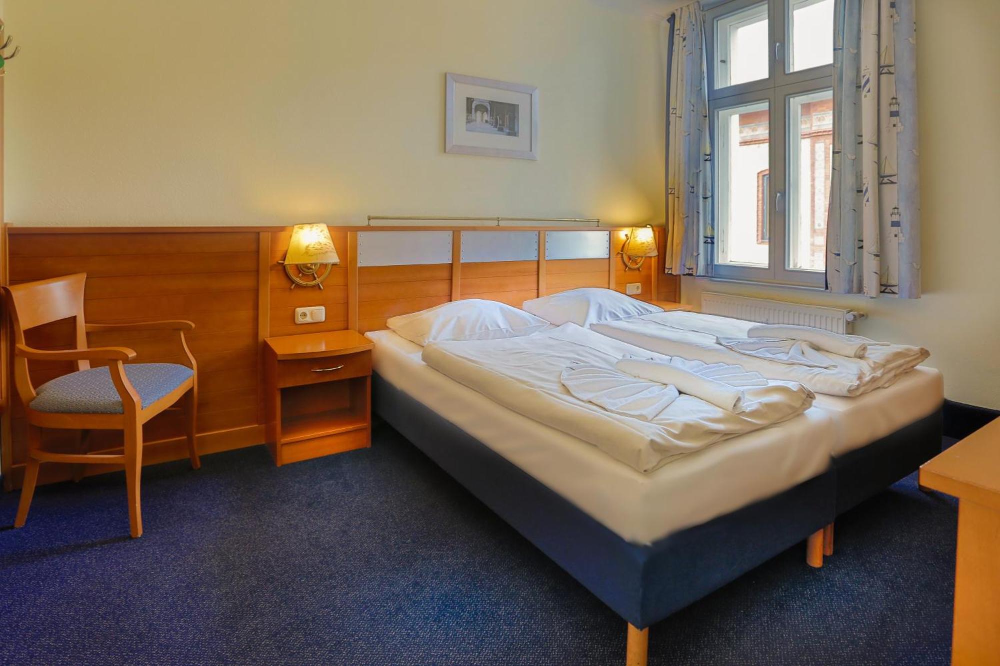 Single Room Old town,685182201:JPEG