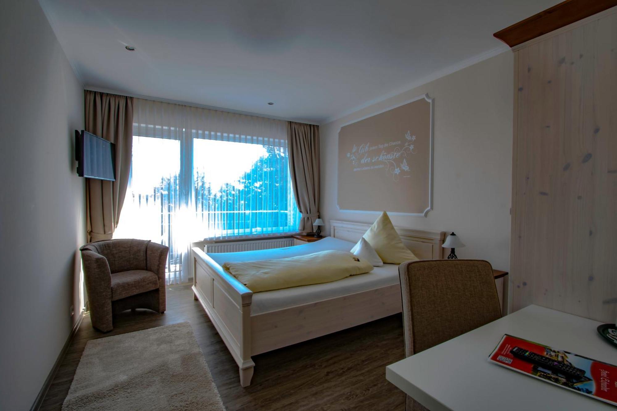 Budget Double Room,893855983:JPEG