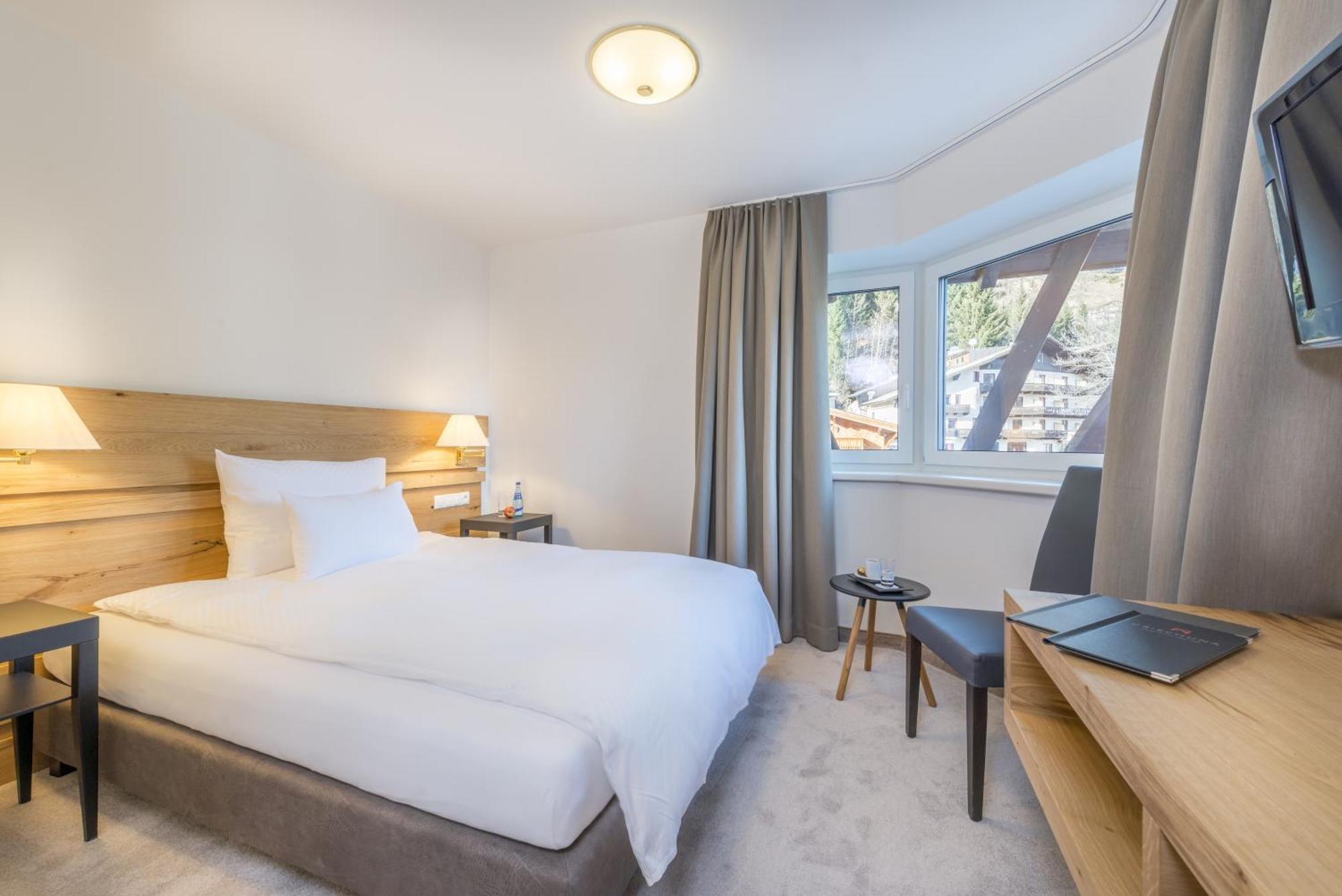 Budget Double Room,685324896:JPEG