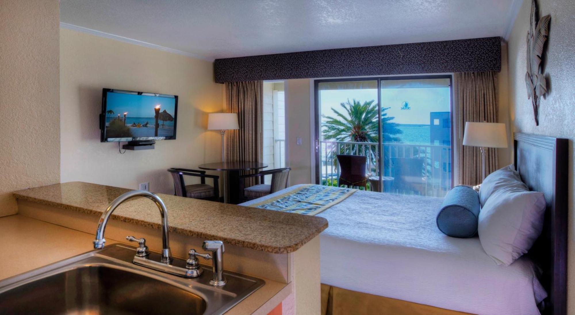Deluxe Studio Suite with Pool View
