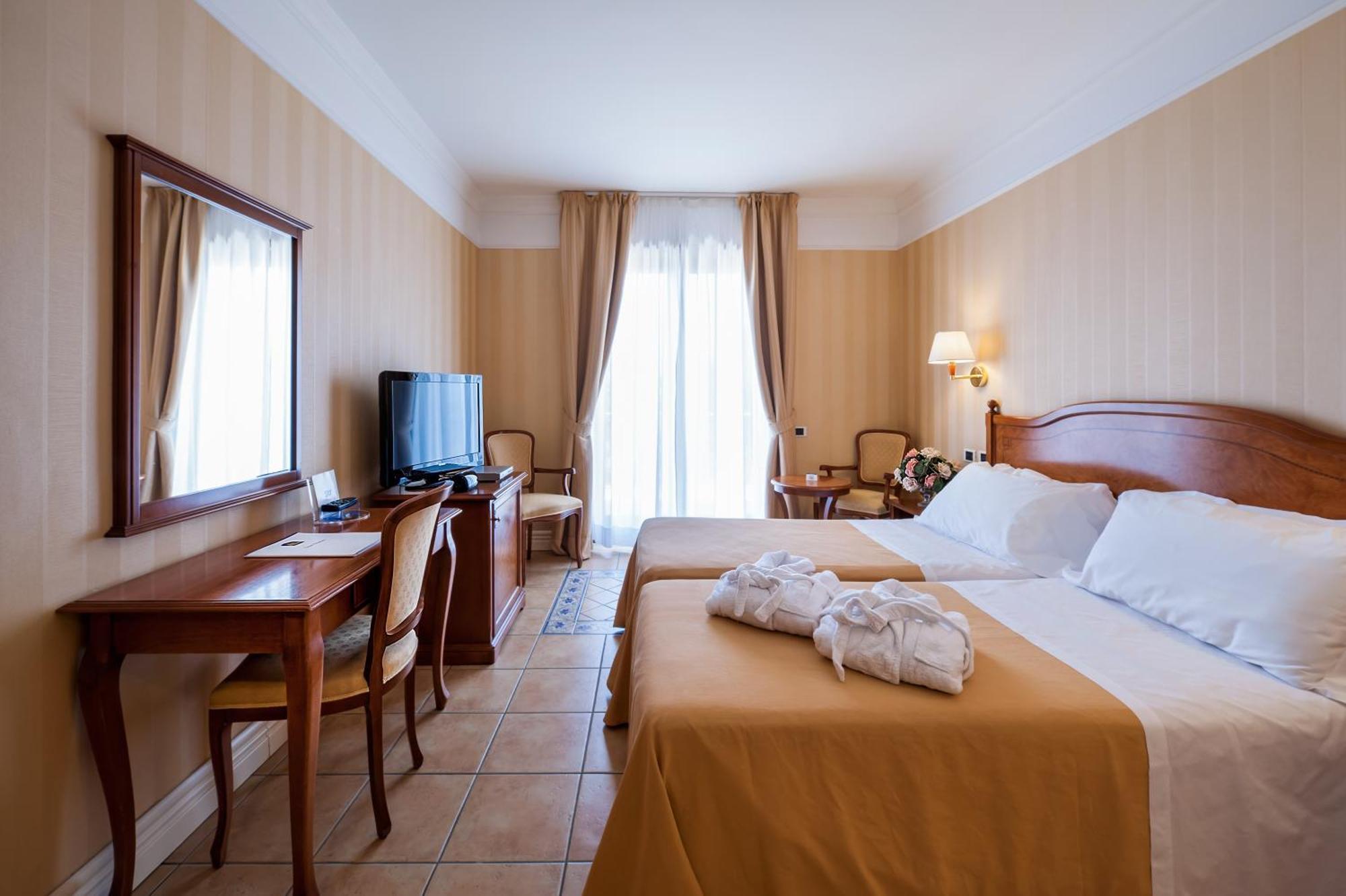 Superior Double or Twin Room Partial Sea View
