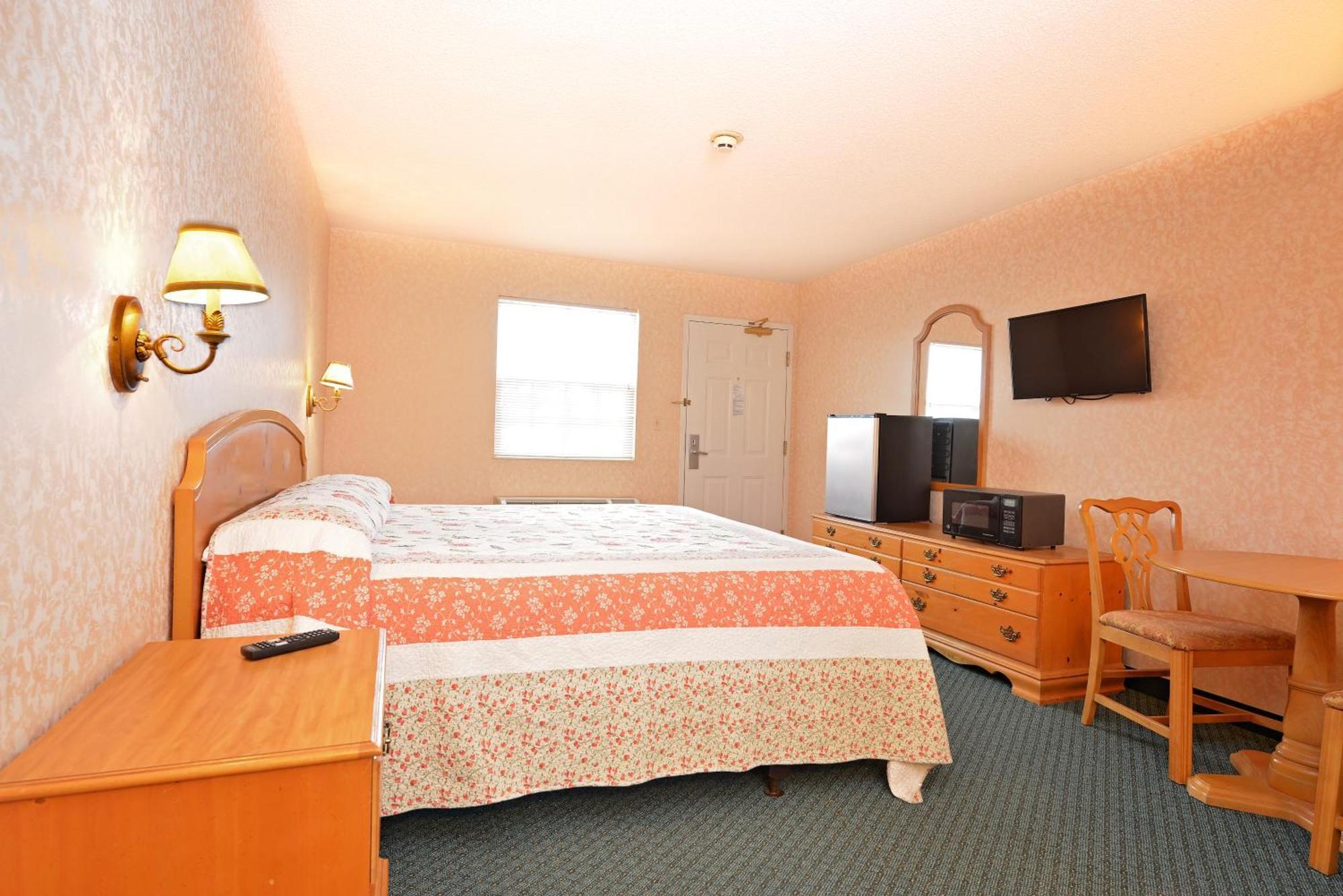 Standard King Room