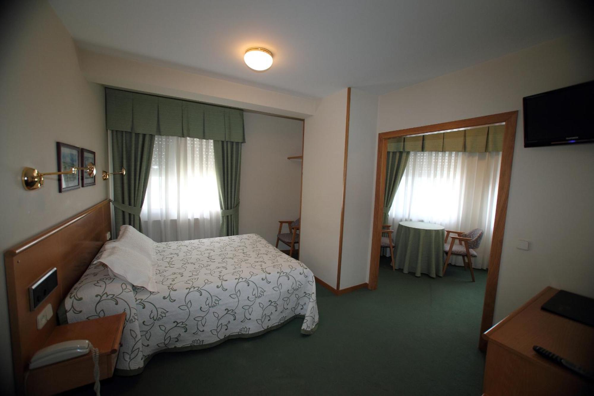 Superior Double Room,686895672:JPEG