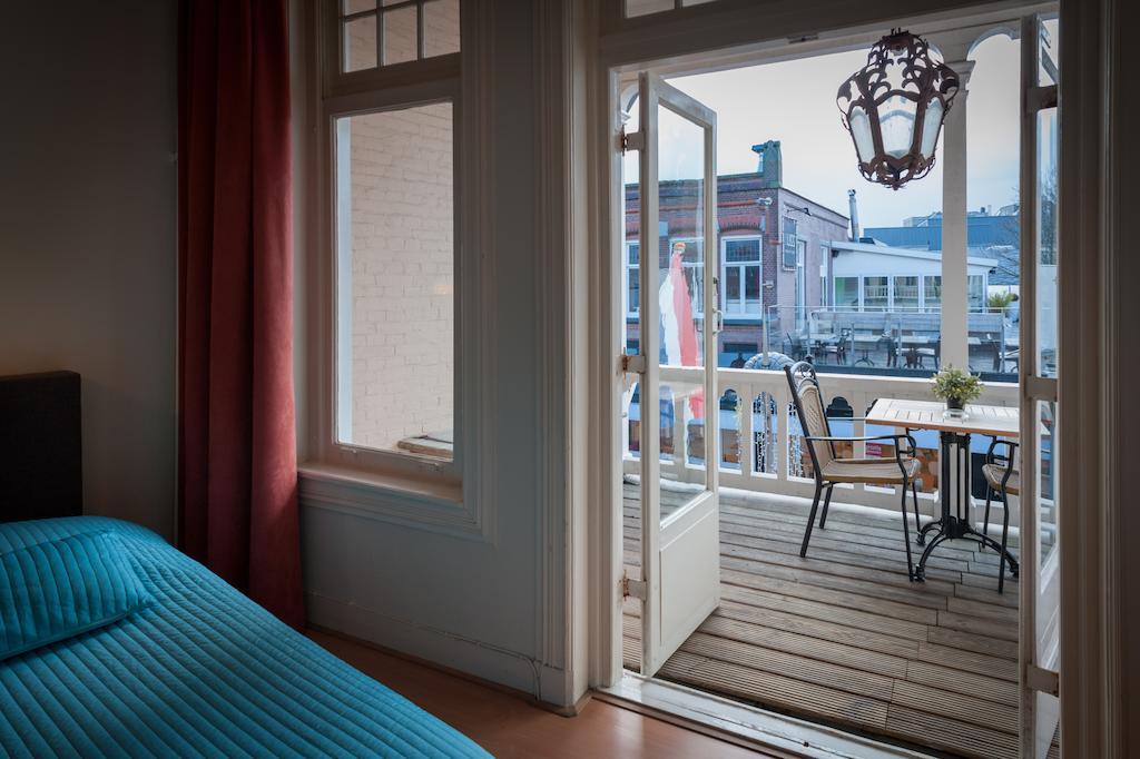 Standard Twin Room Balcony