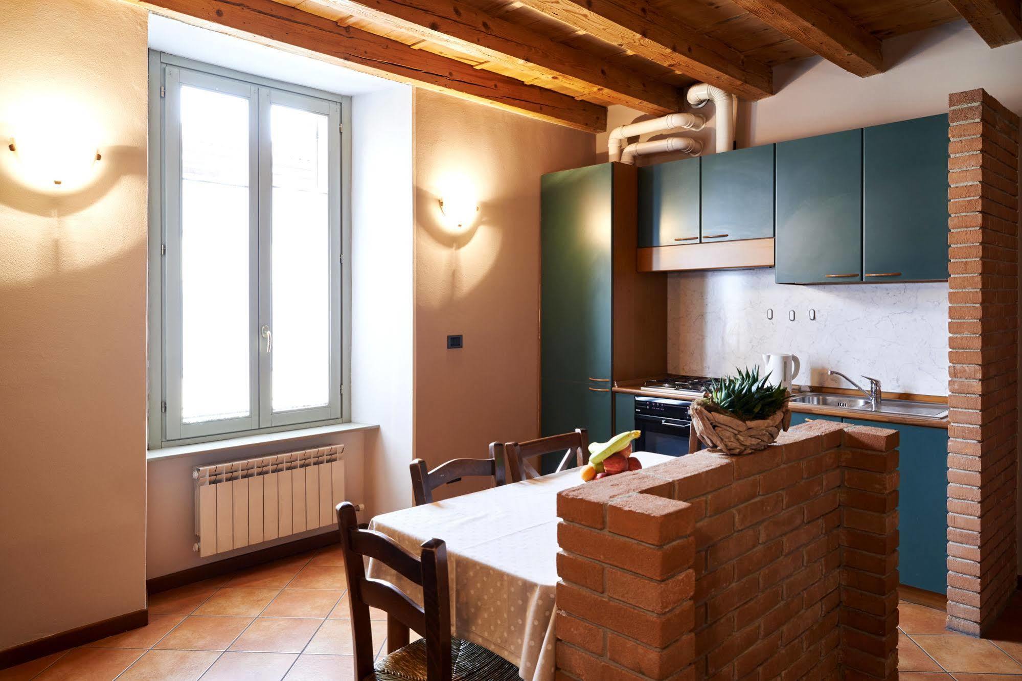 Superior One-Bedroom Apartment,829716992:JPEG