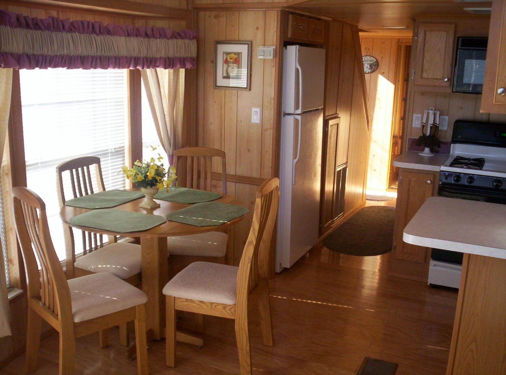 One-Bedroom Park Model Cabin