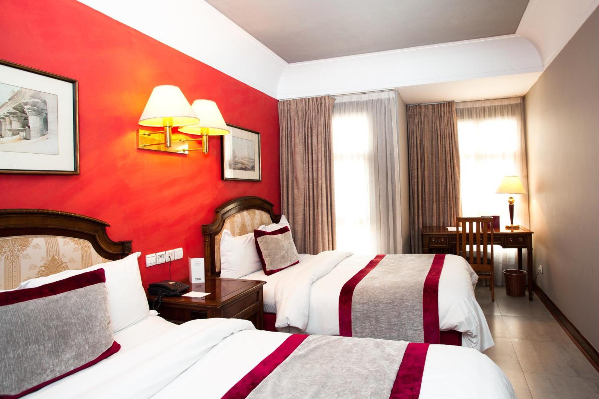Twin Room,1556893993:JPEG