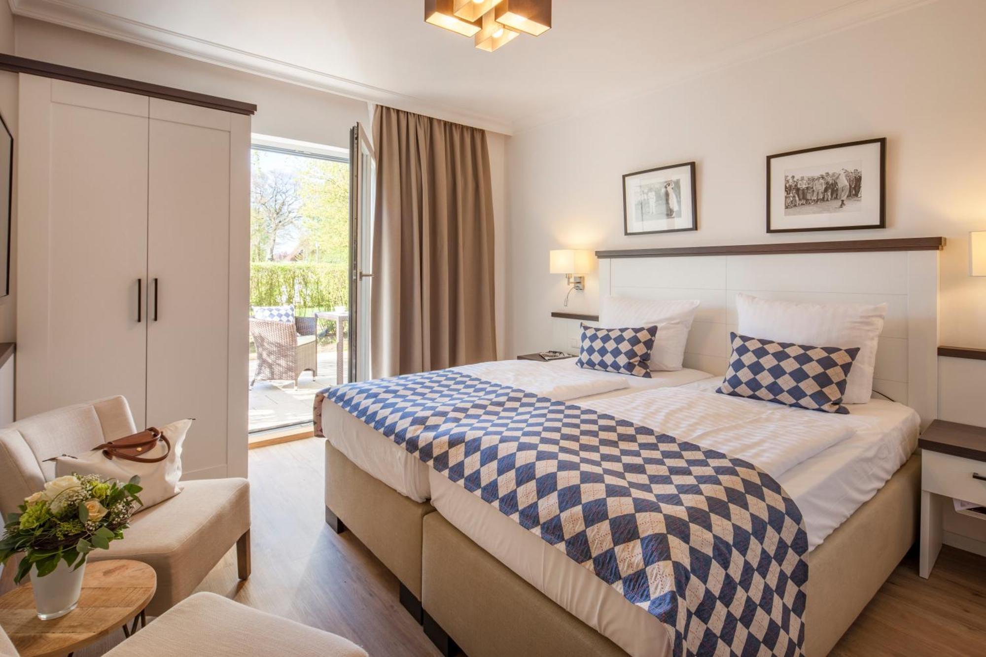 Standard Double Room,886587067:JPEG