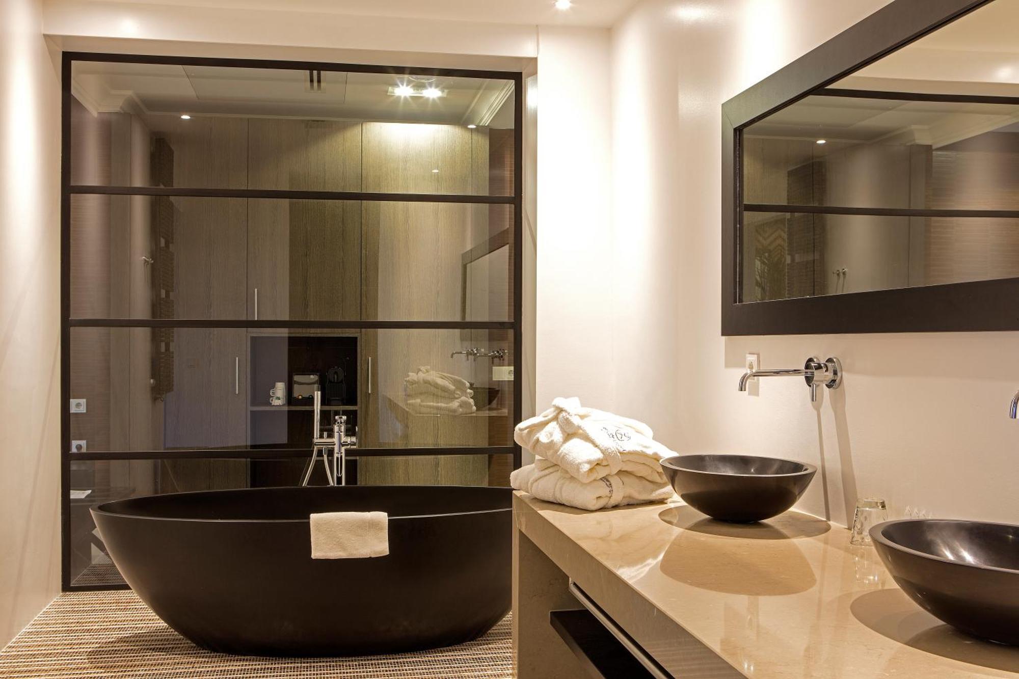 Master Suite 74 m2