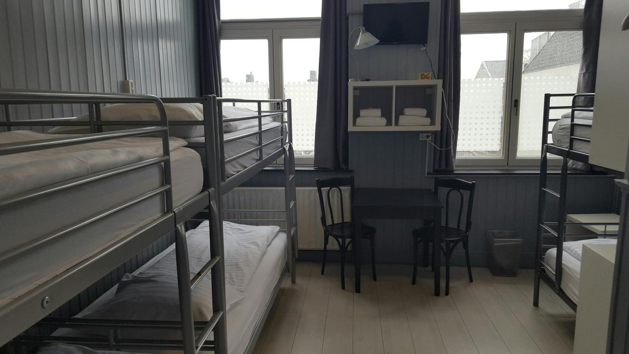 Studio Bunk Beds