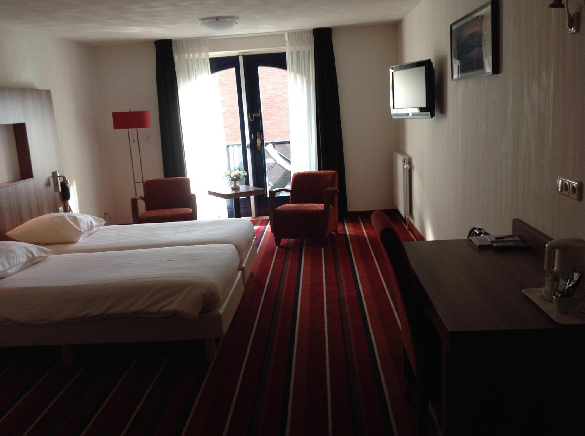 Deluxe Double Room Balcony,688415697:JPEG