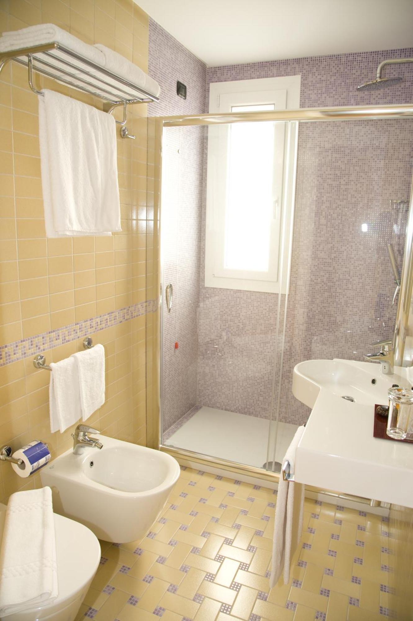 Two Connecting Rooms,688563909:JPEG