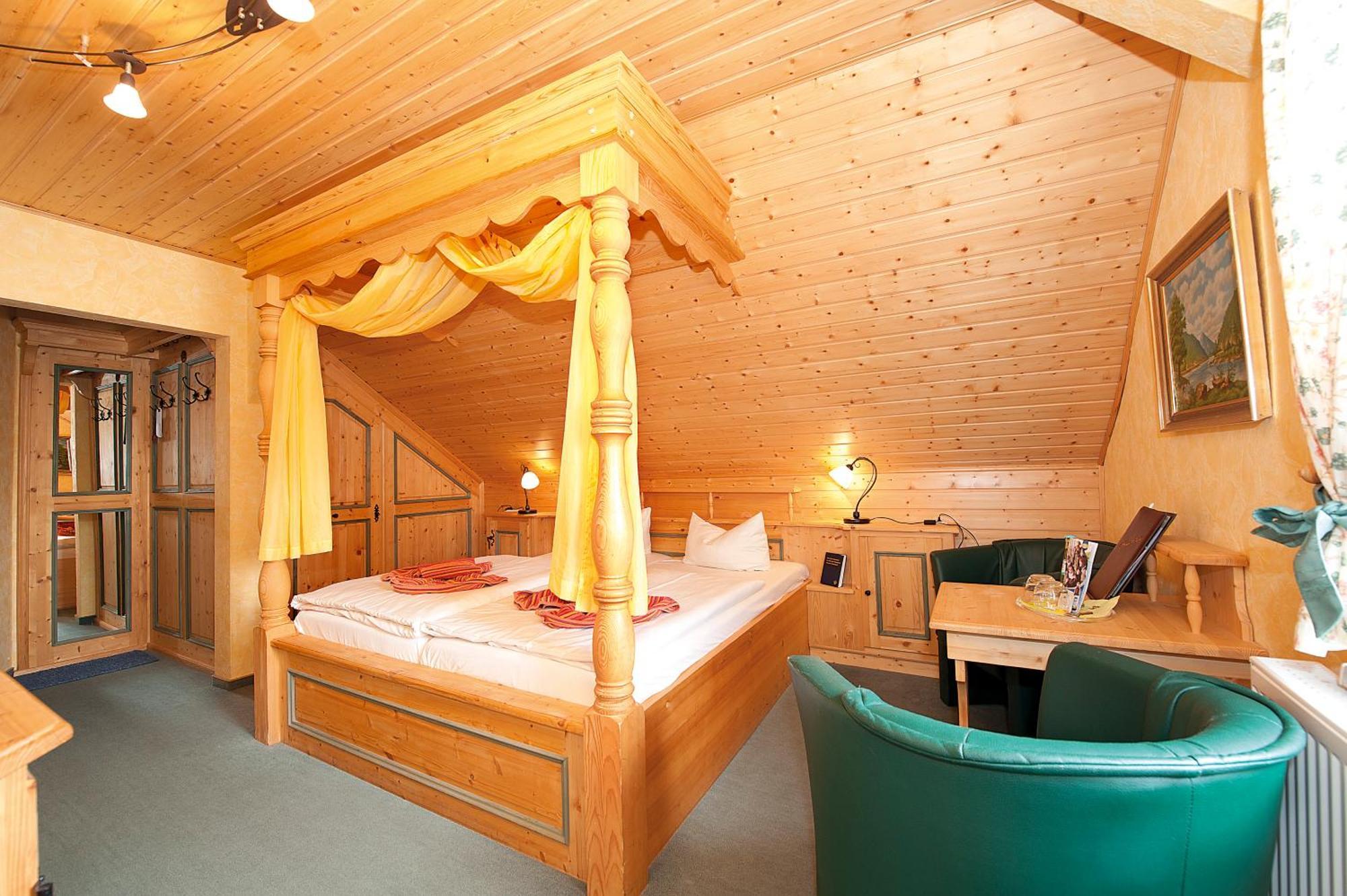 Double Room,1254436735:JPEG