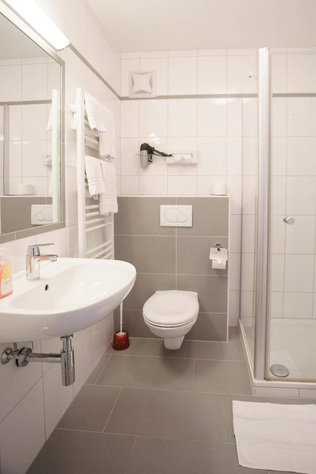 Triple Room,1103846226:JPEG