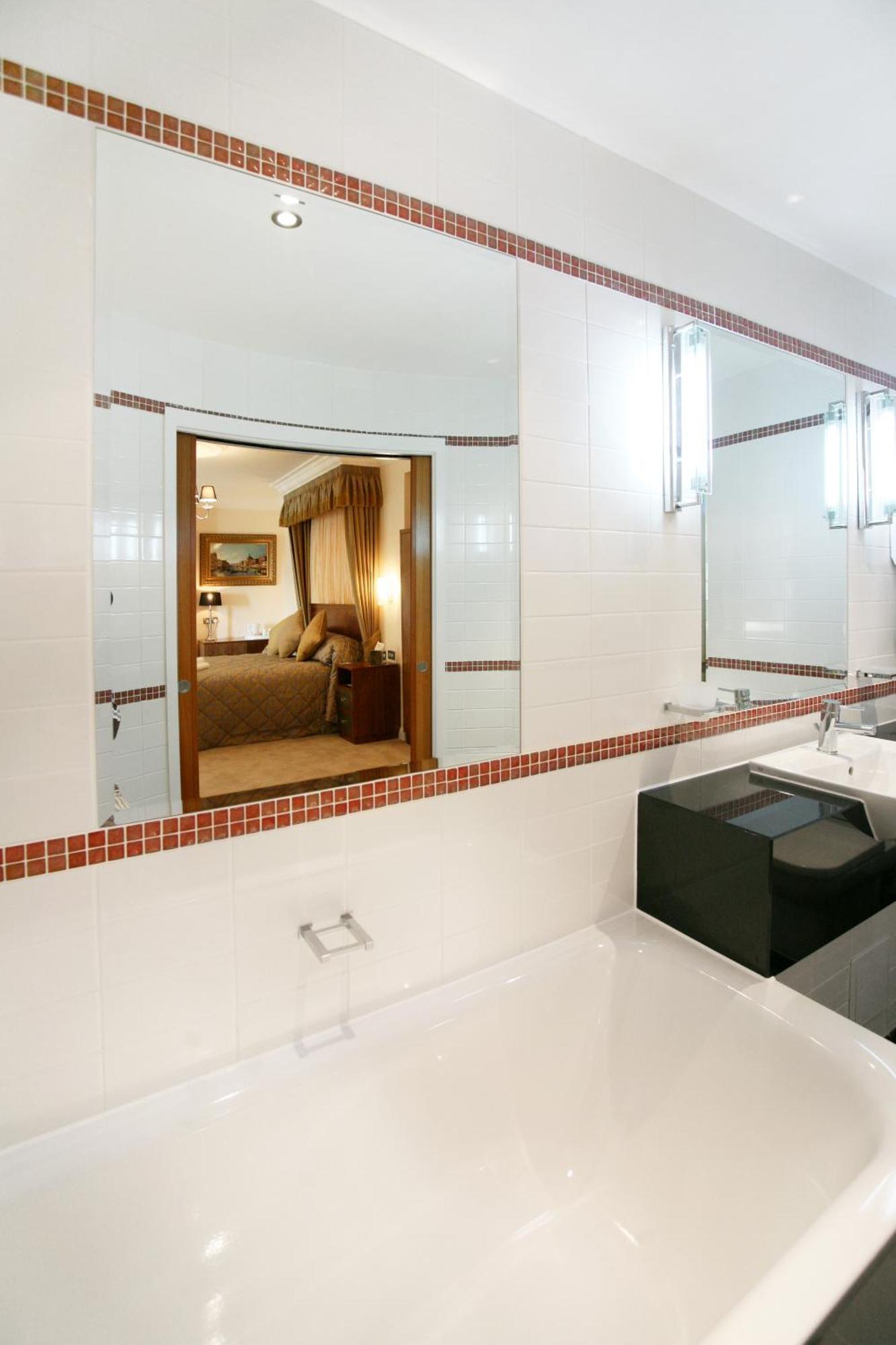 Superior King Room Sea View