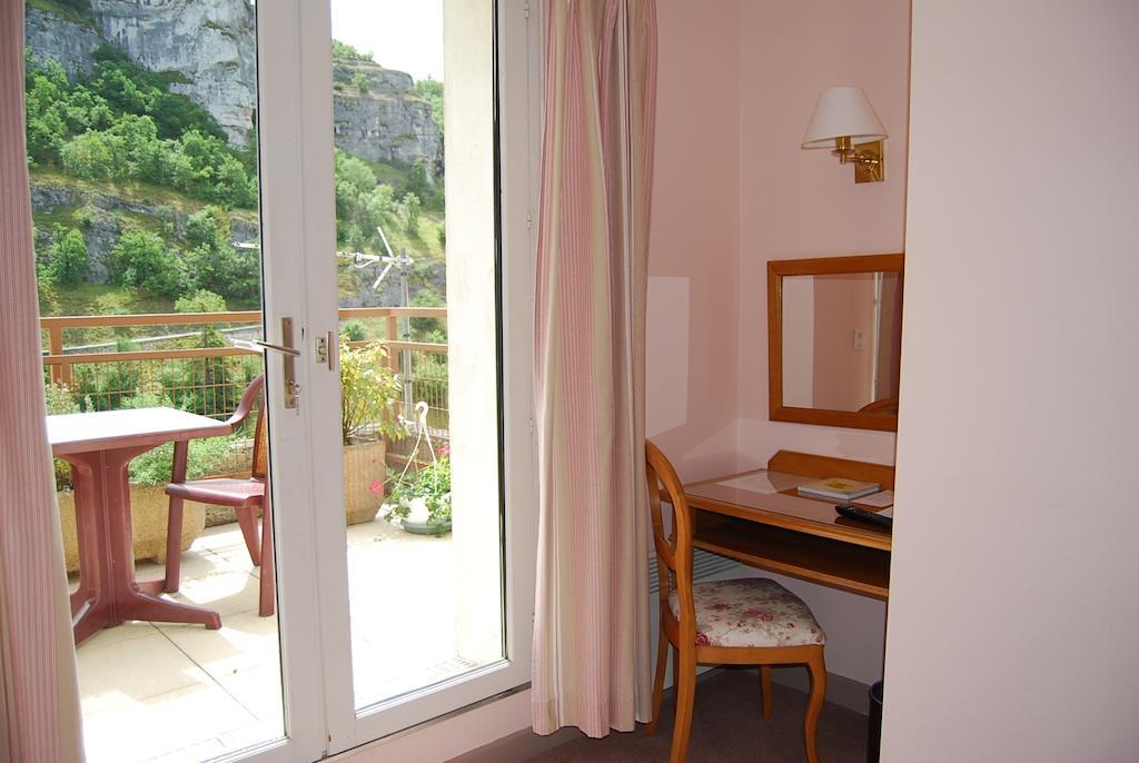 Superior Double Room Terrace valley view