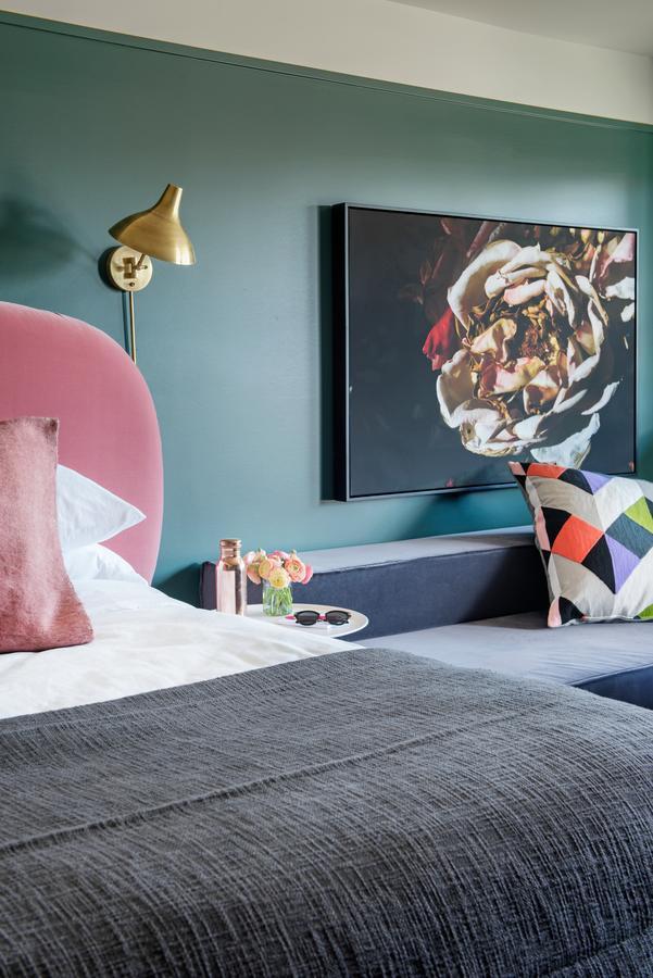 Queen Room Sofa Bed
