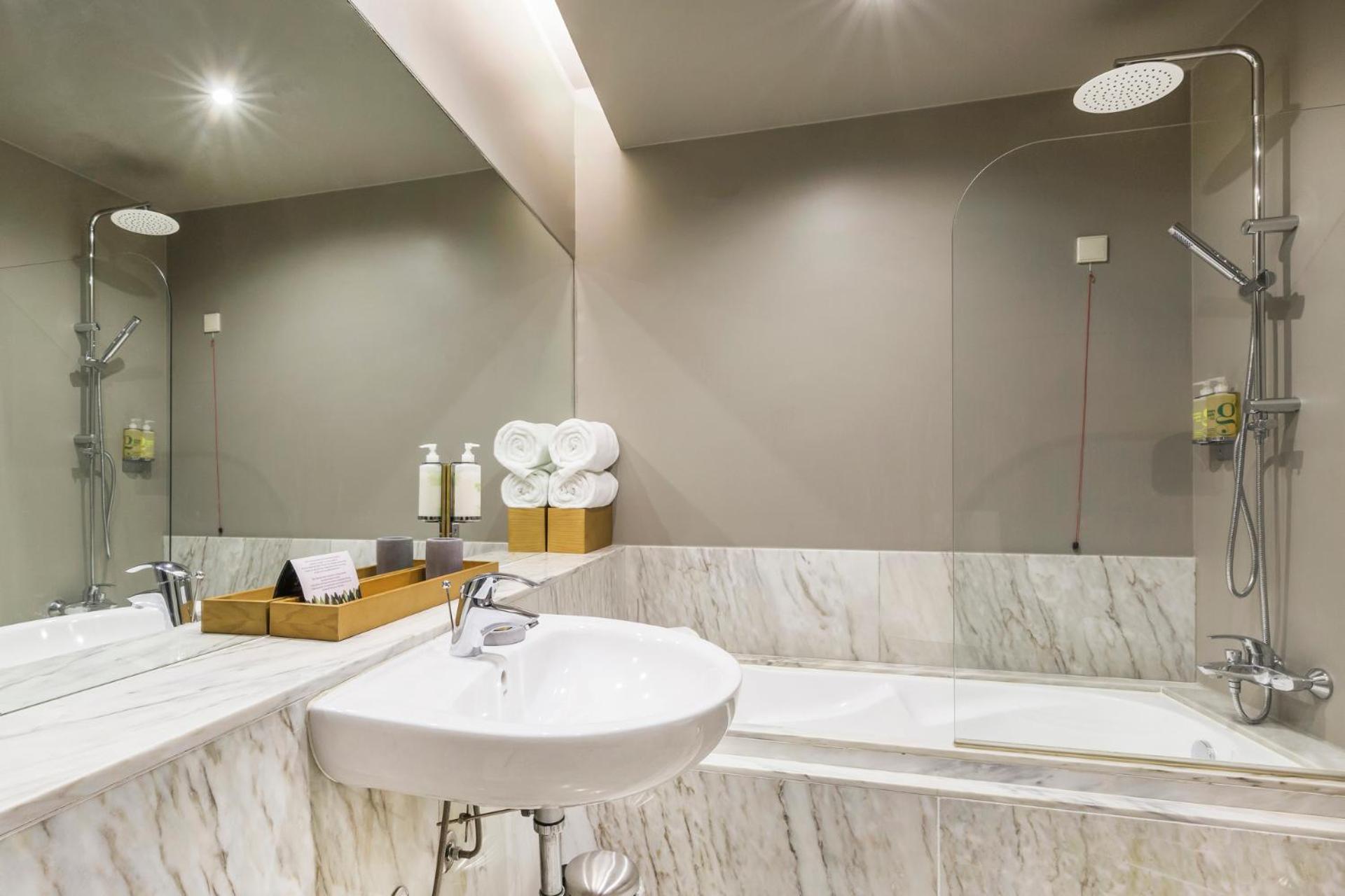 Double Room,690404643:JPEG