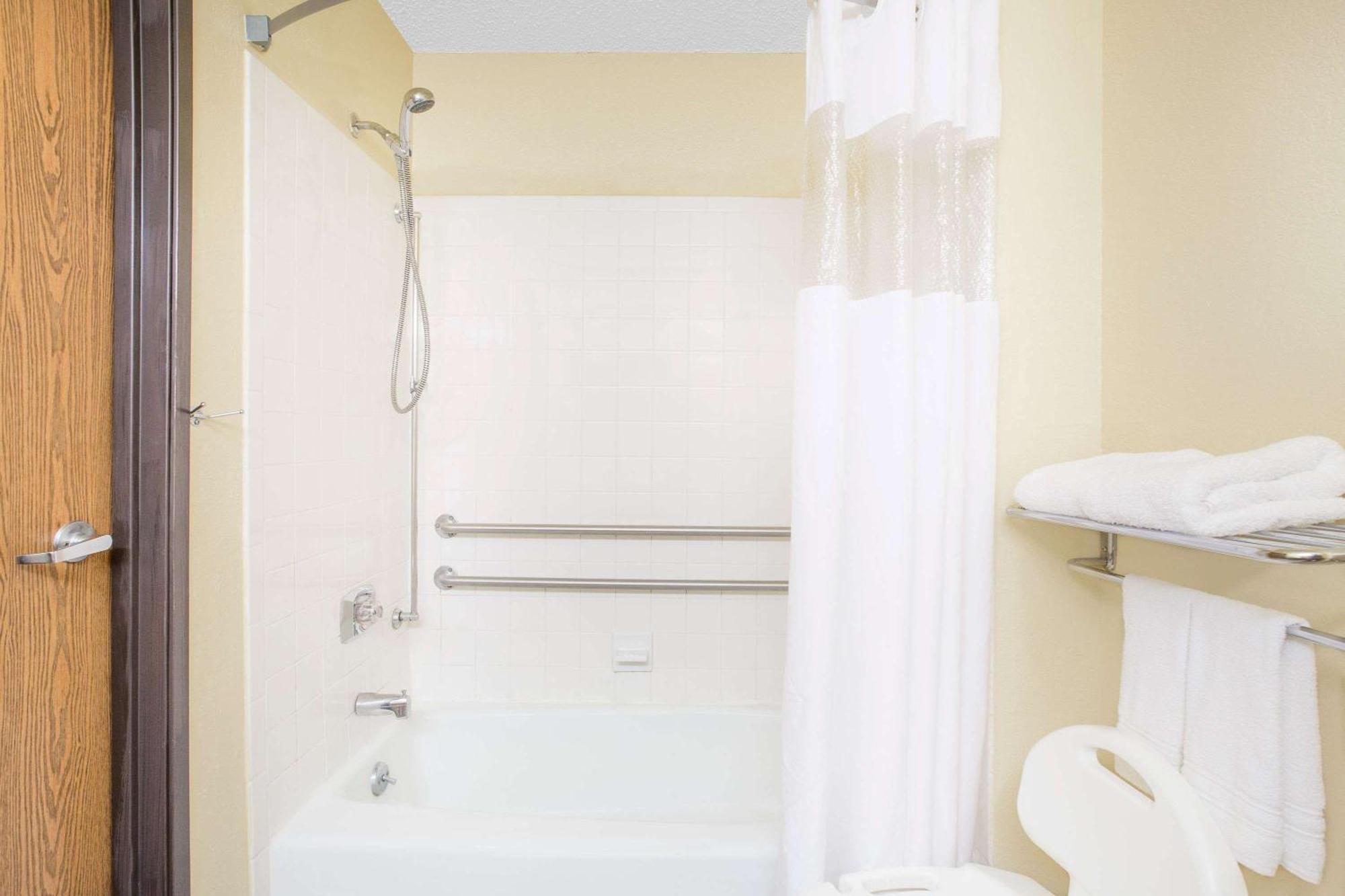 Deluxe Double Room Two Double Beds Non-Smoking
