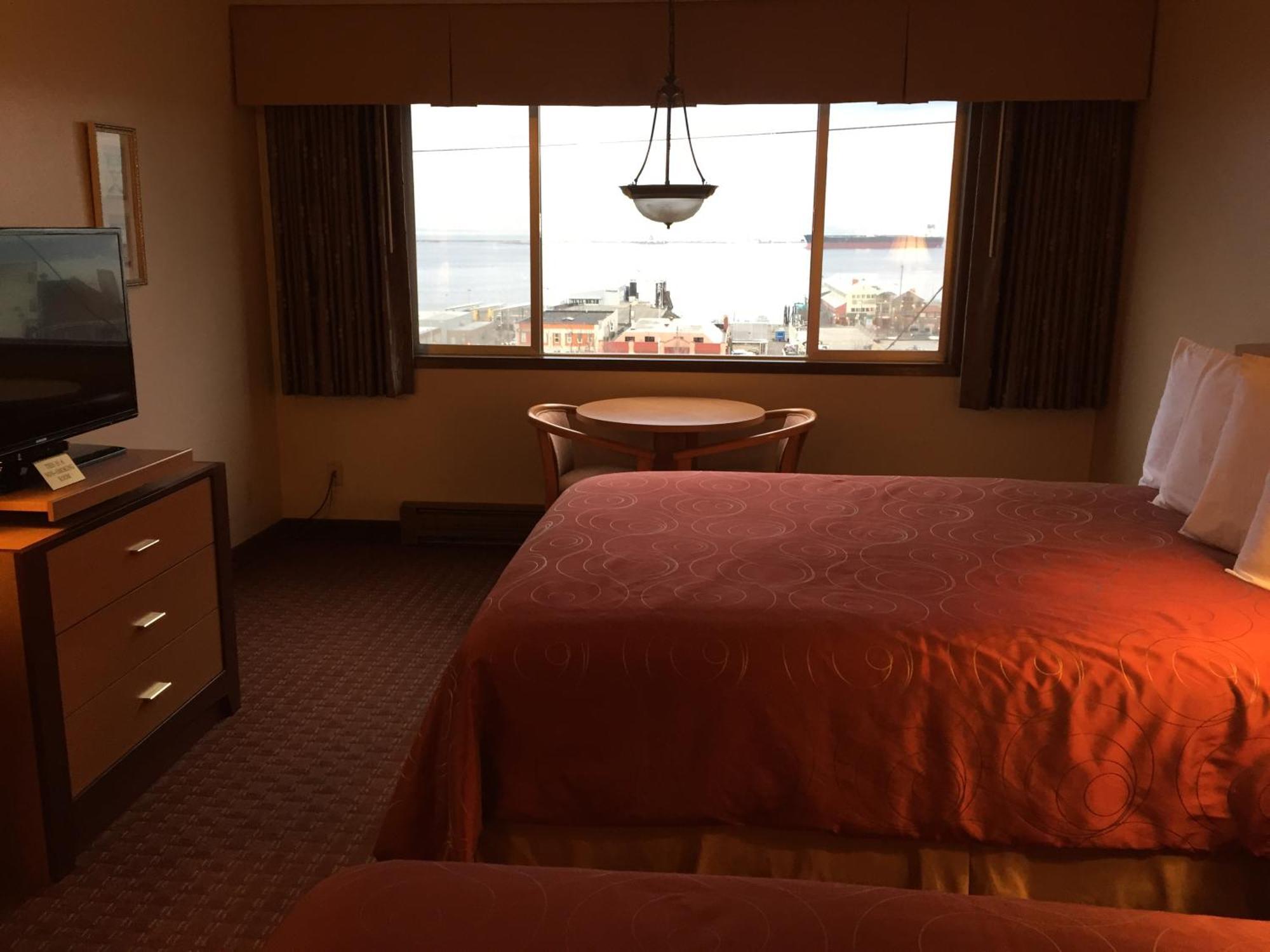 Queen Room Two Queen Beds Harbour View