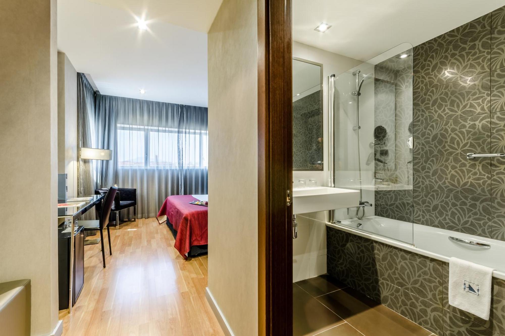 Double Room,1207934779:JPEG