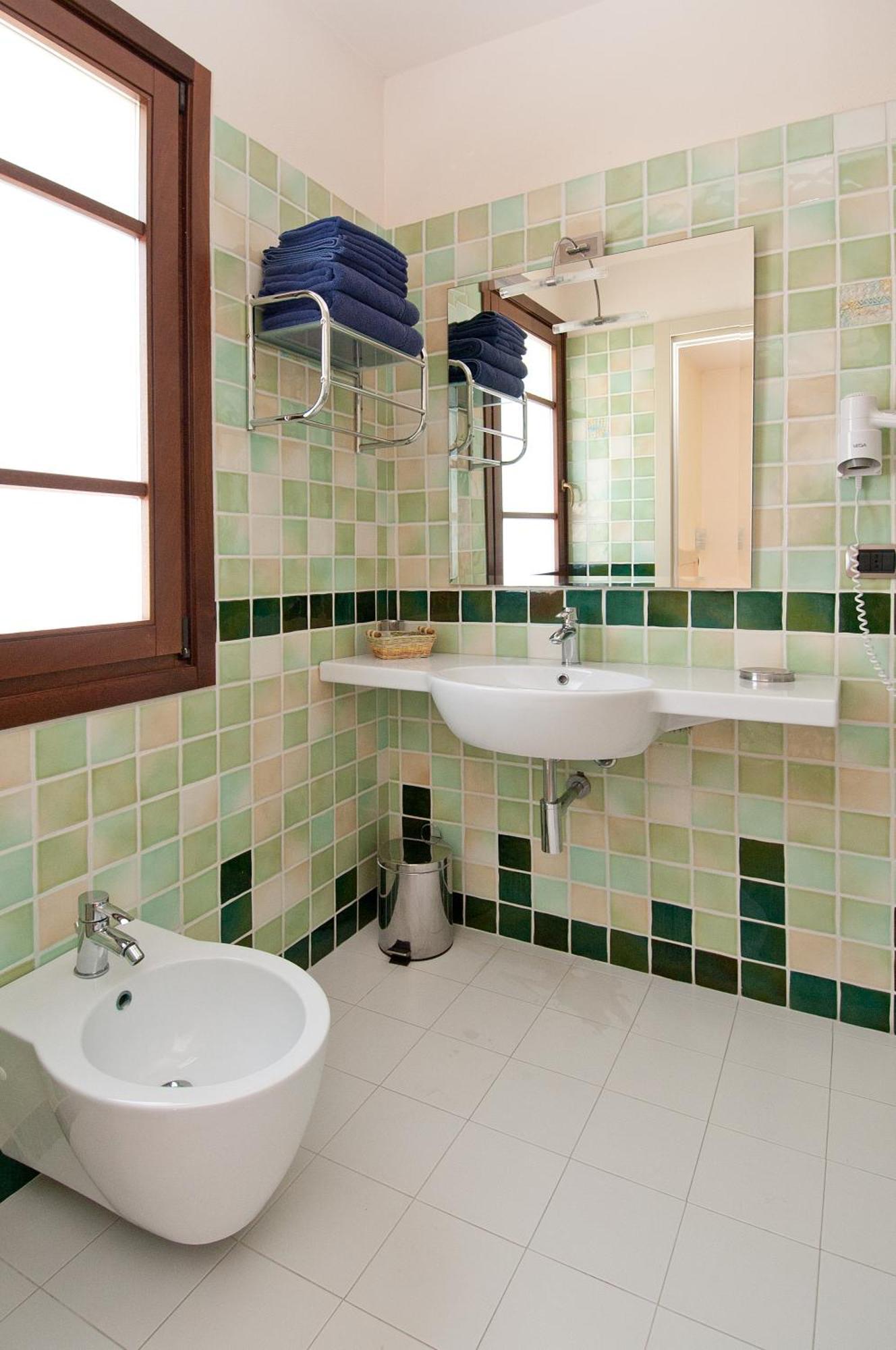 Economy Twin Room