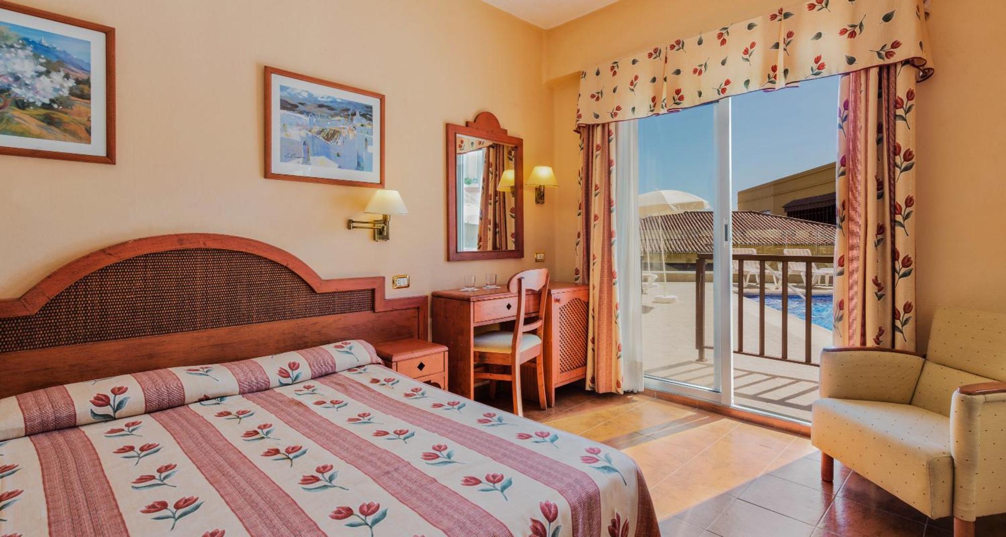 Double or Twin Room Balcony