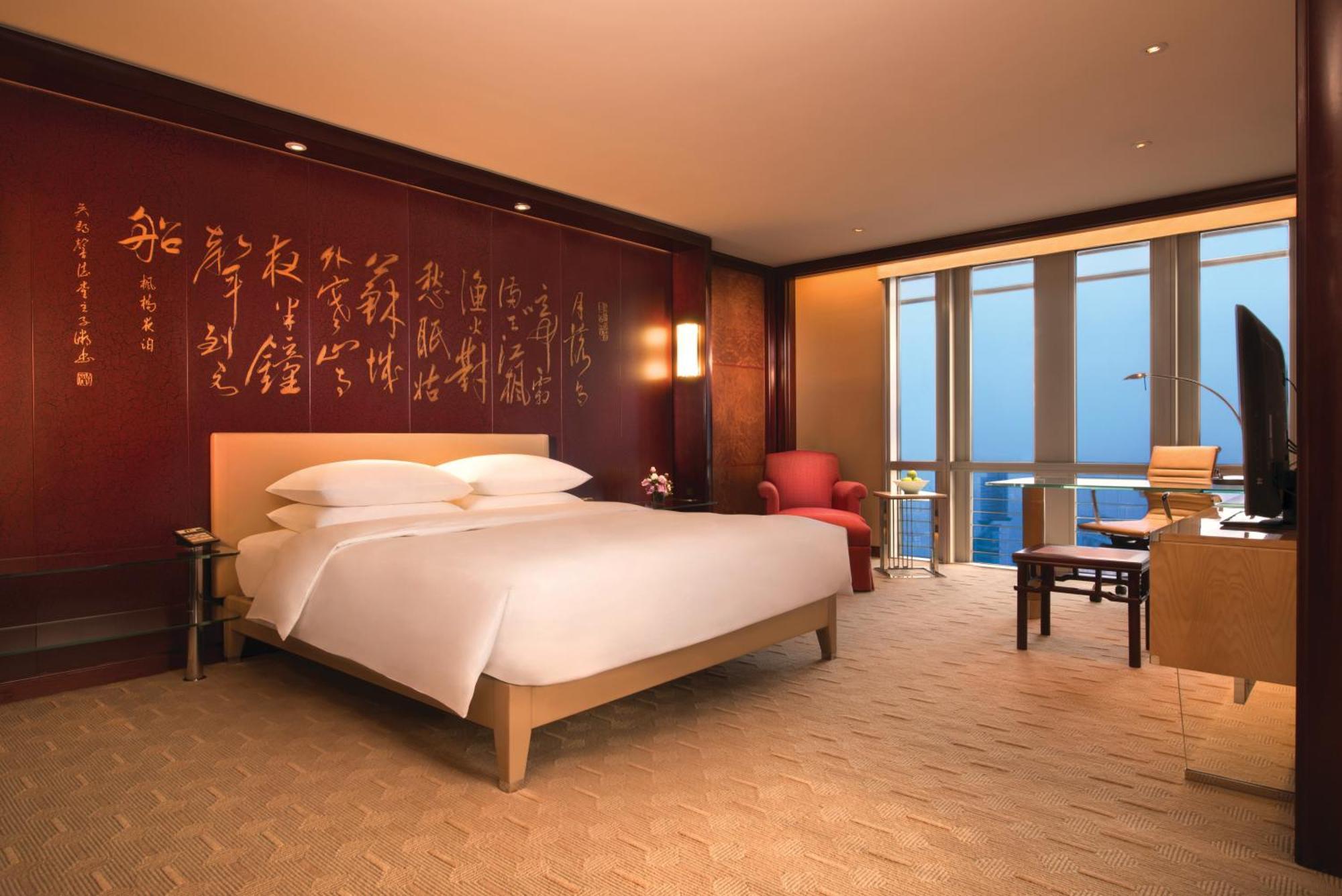 Queen Room River View,1537508032:JPEG