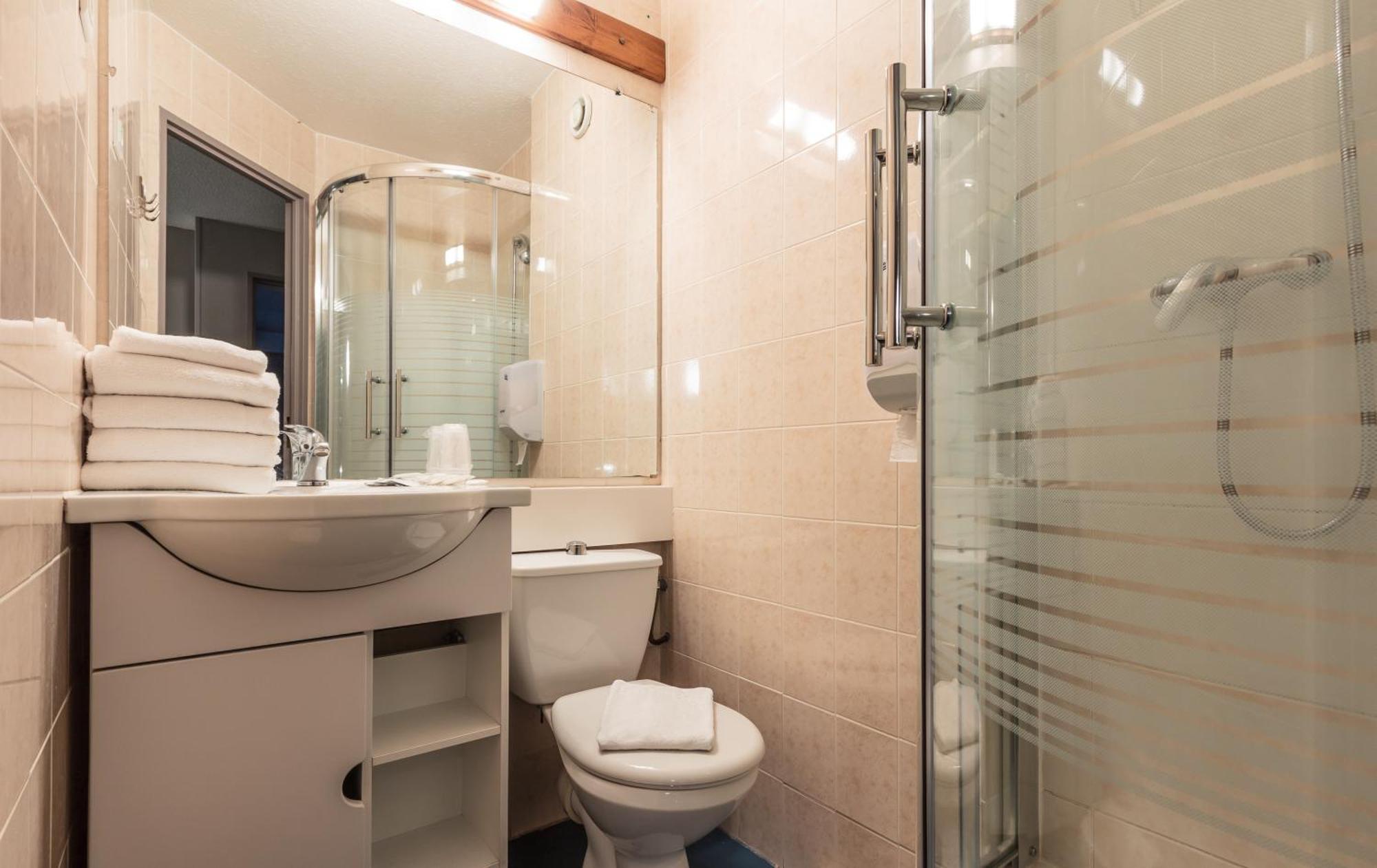 Double Room,799788966:JPEG