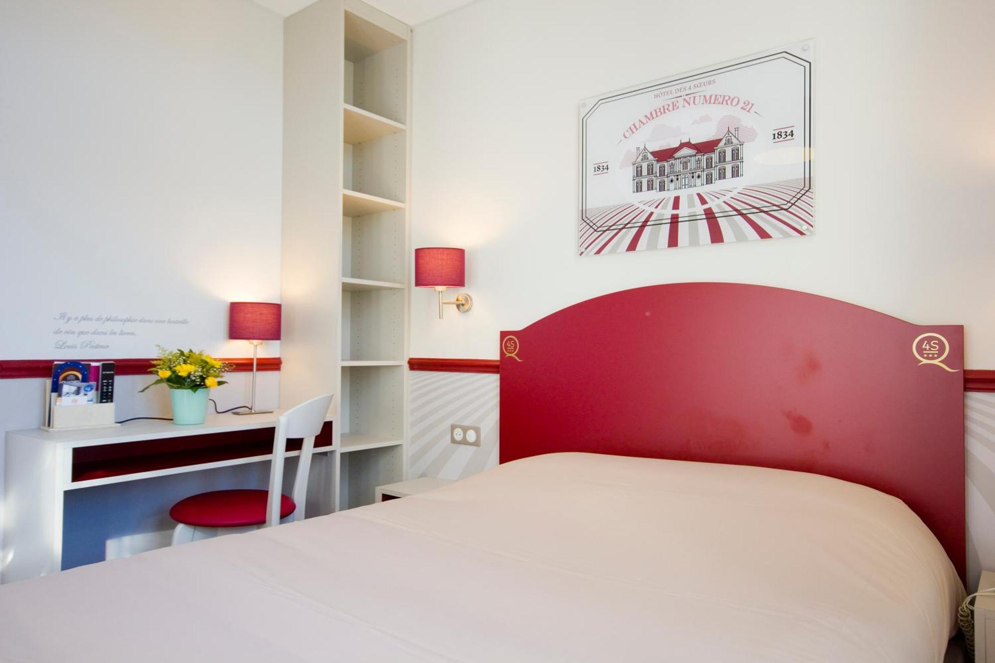 Double Room,692180490:JPEG