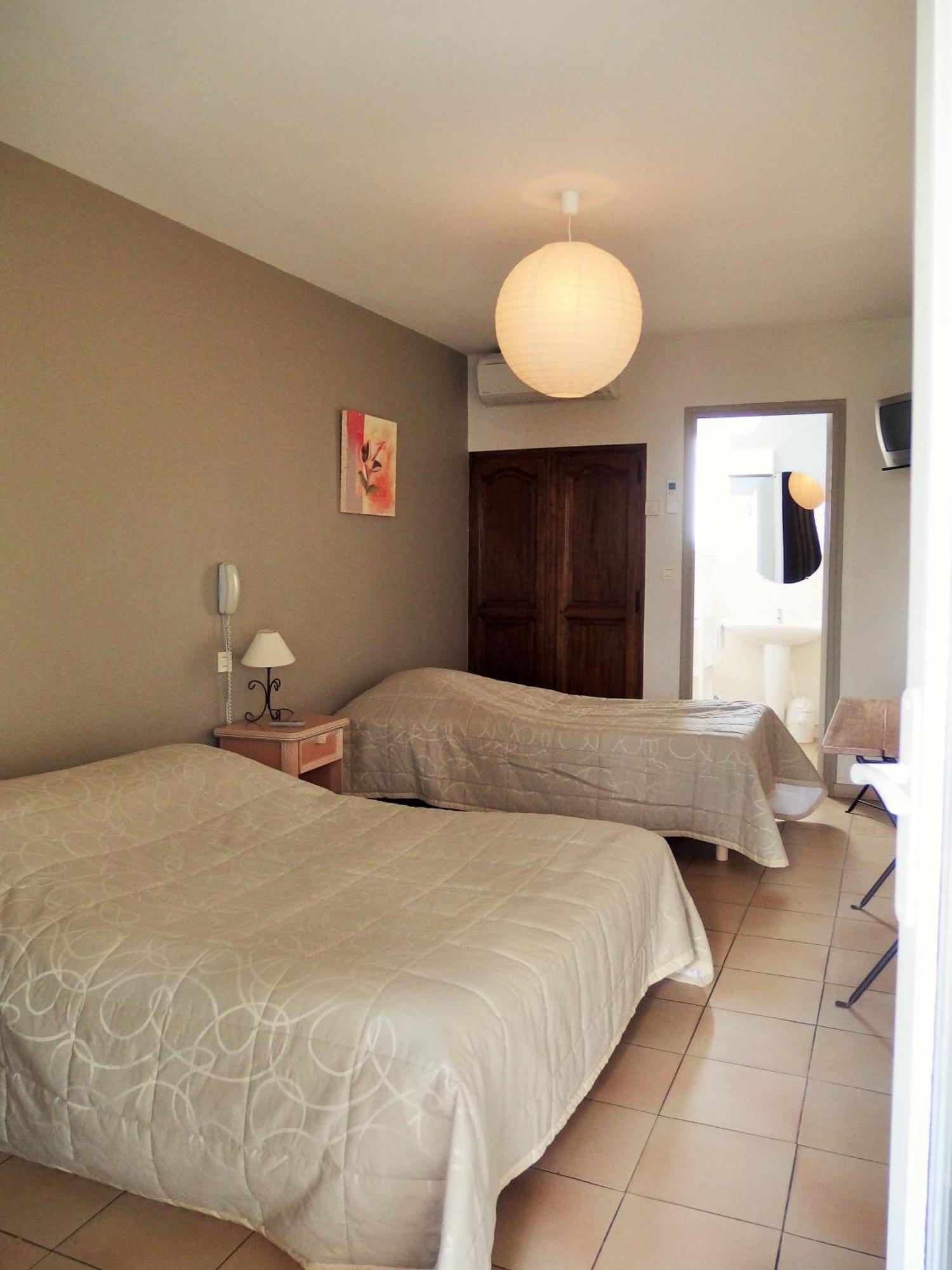 Triple Room,692251503:JPEG
