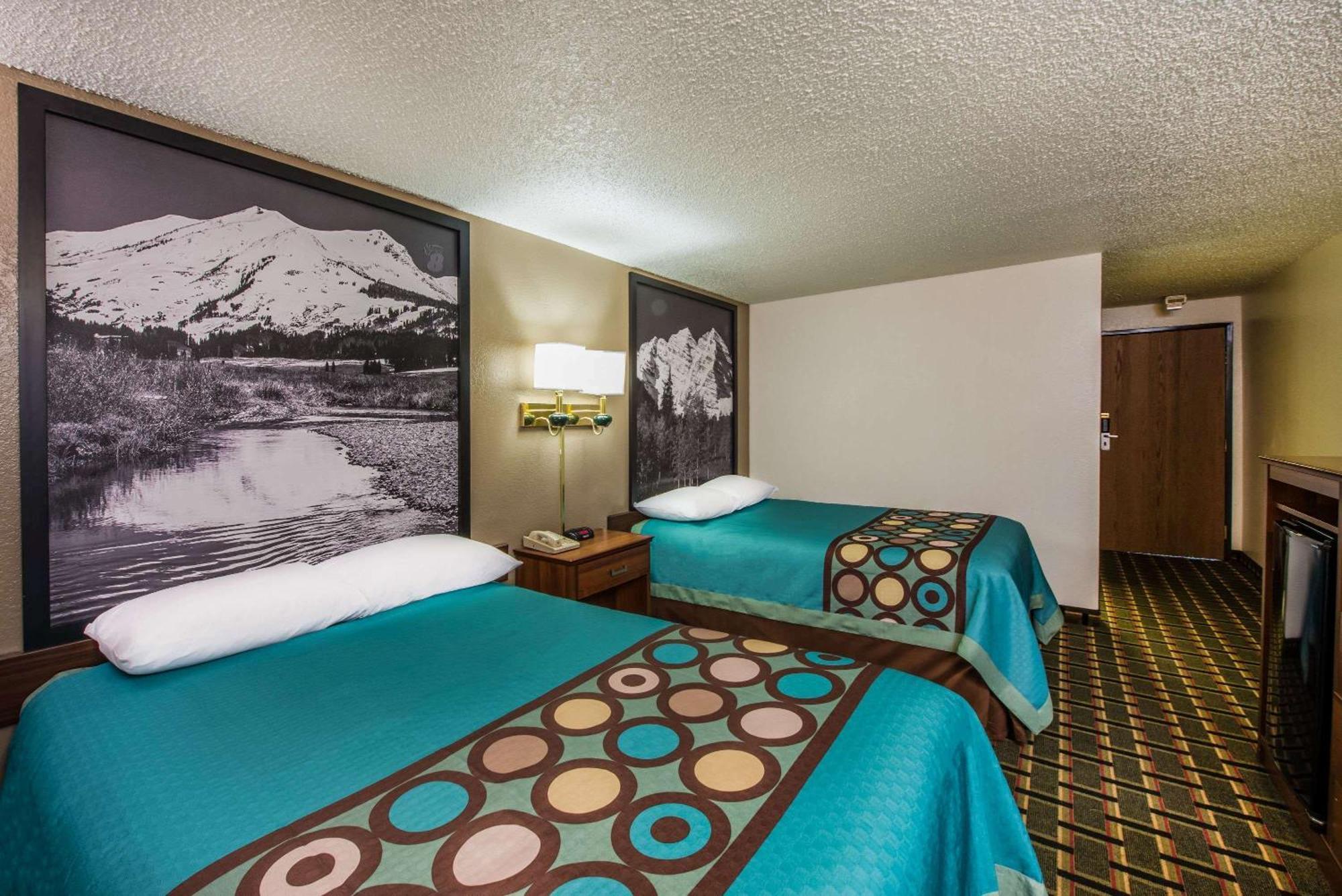 Double Room Two Double Beds Non-Smoking
