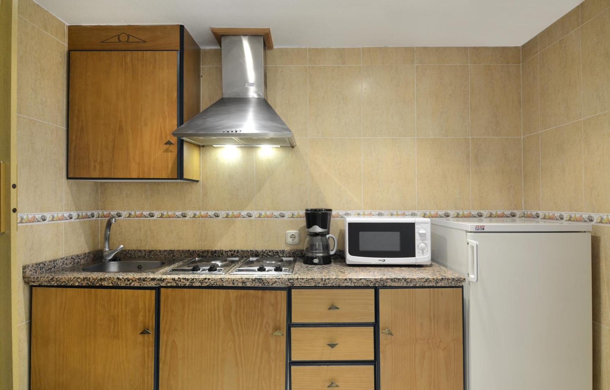 Two-Bedroom Apartment with Sea View (2-6 Adults),1669007370:JPEG