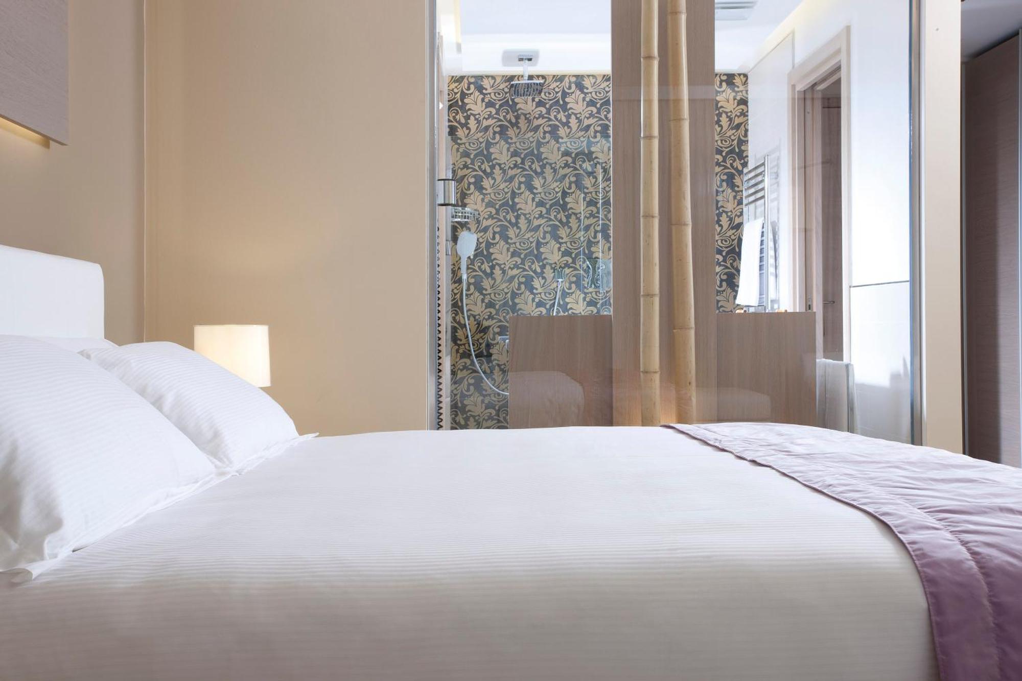 Executive Double Room with Sea View,693013587:JPEG