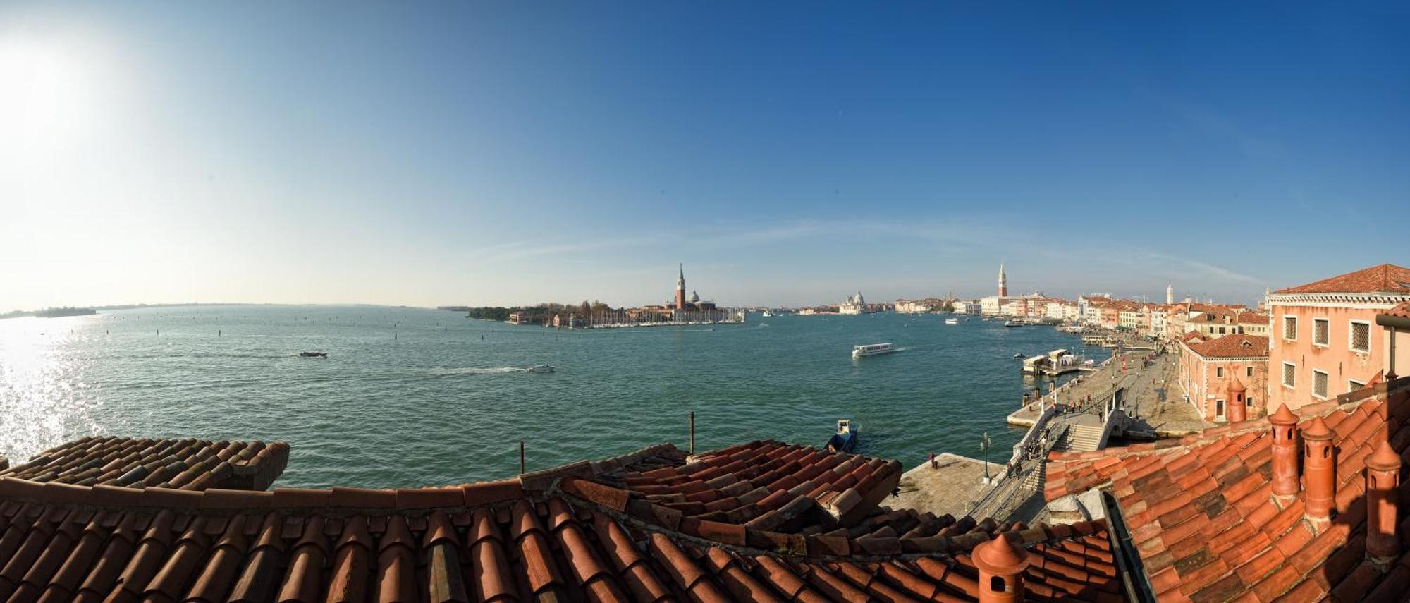 Suite con terraza y vistas a la laguna