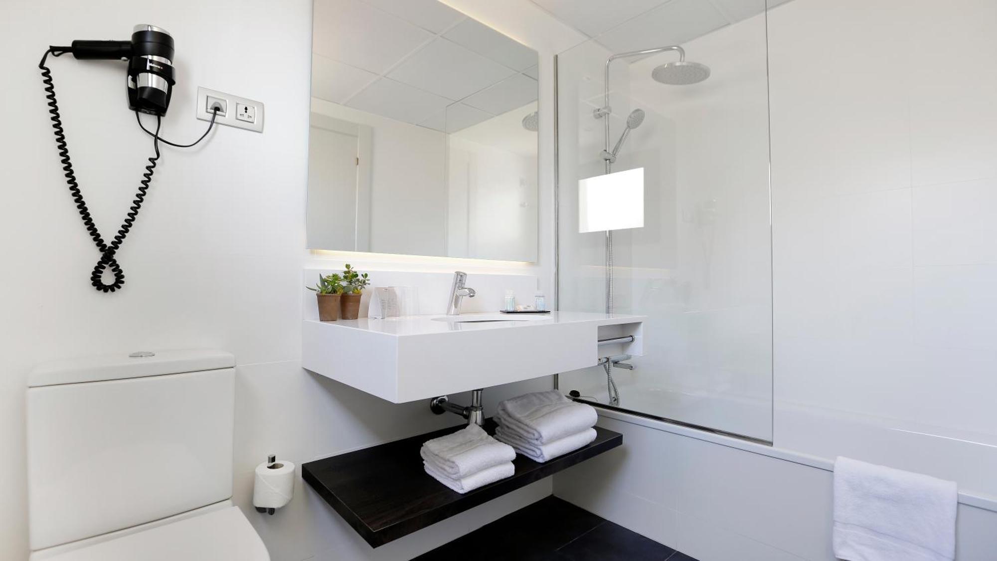 Junior Suite,1627203539:JPEG