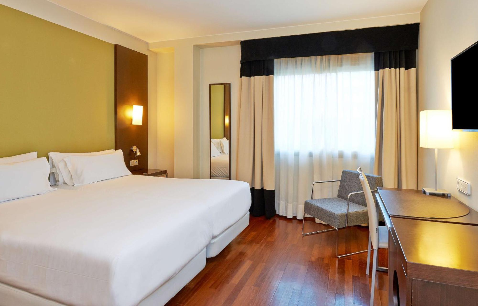 Standard Double or Twin Room,1742580705:JPEG
