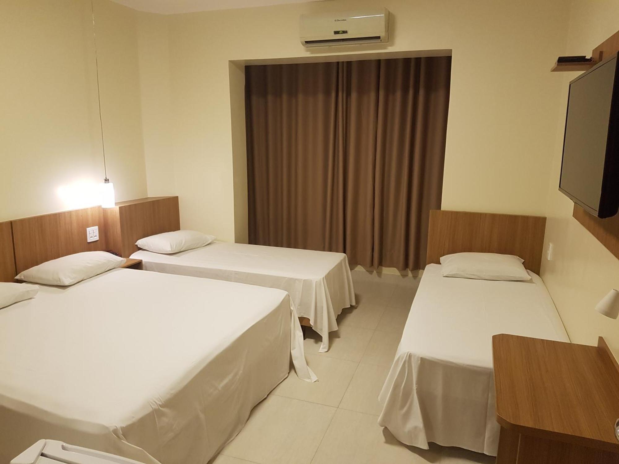 Quadruple Room,693443088:JPEG