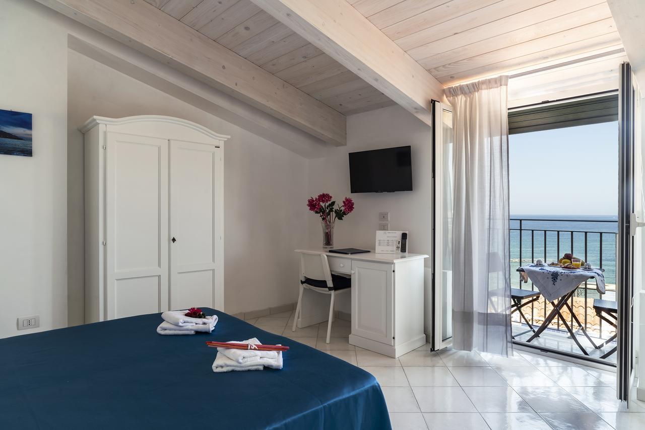 Double Room Sea View